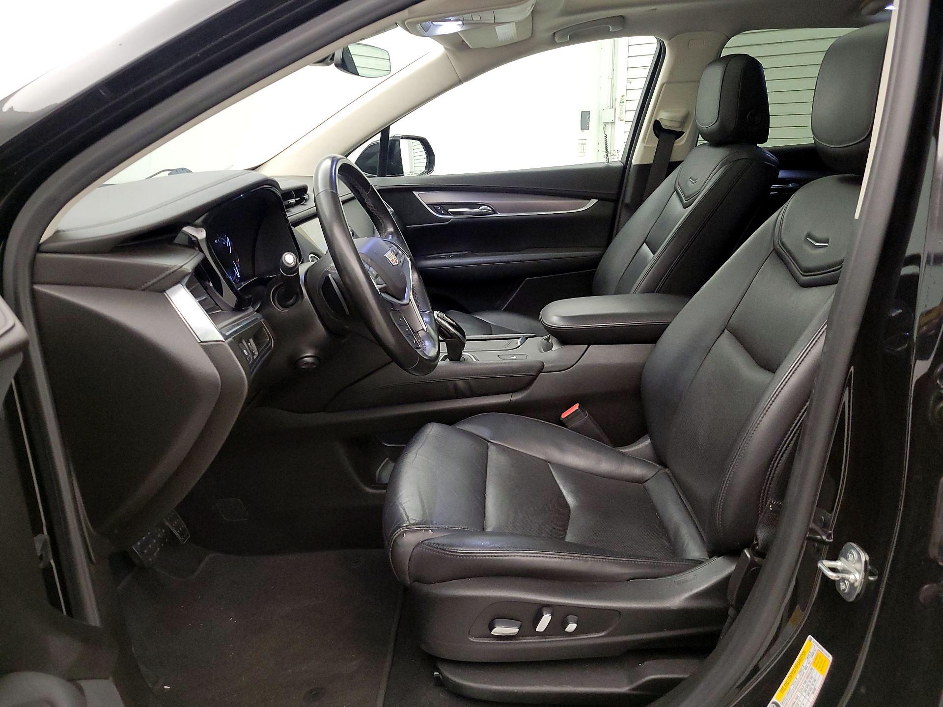 Thumbnail: 2019 Cadillac XT5 - 11