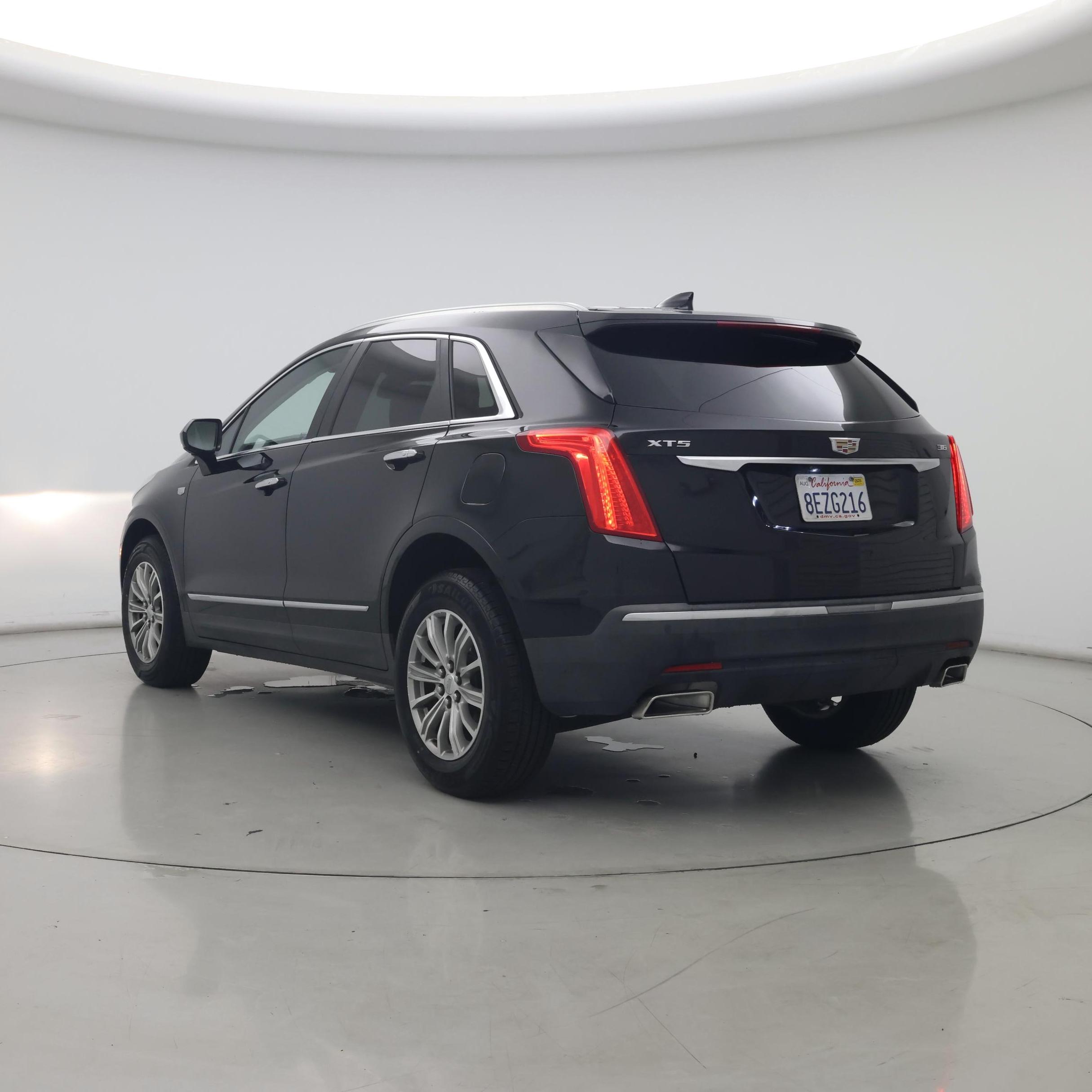 Thumbnail: 2019 Cadillac XT5 - 2
