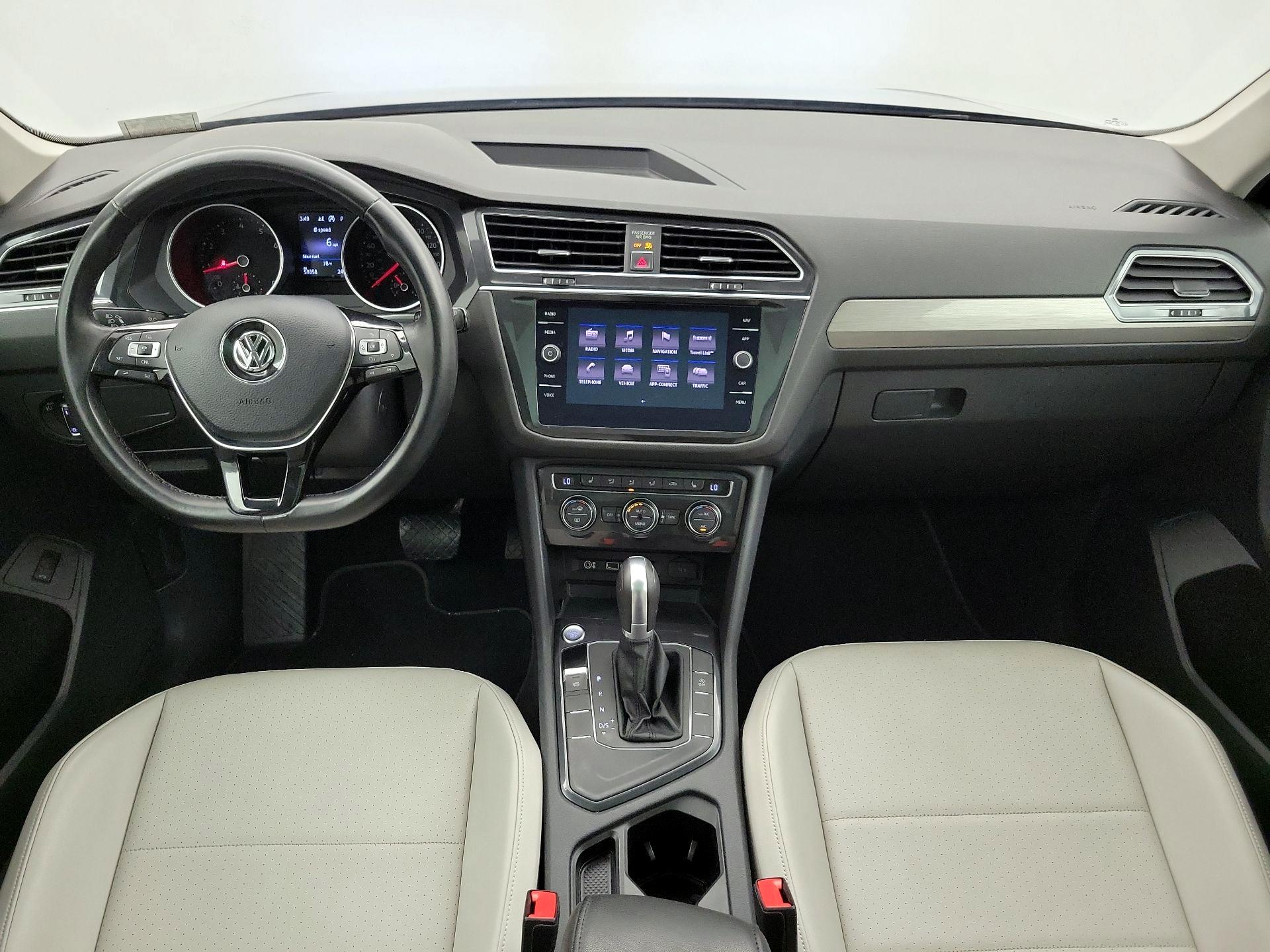 Thumbnail: 2018 Volkswagen Tiguan - 9