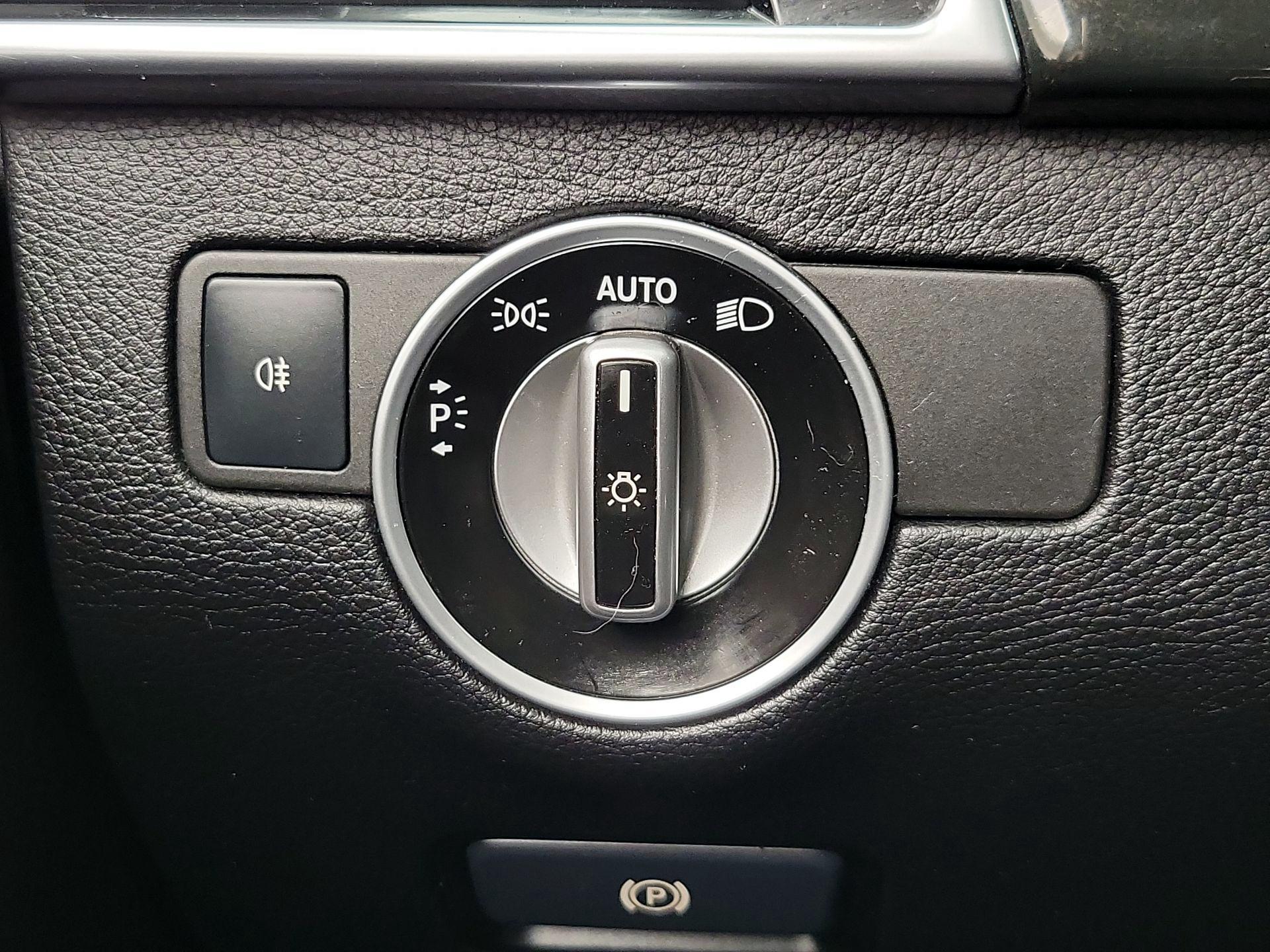 Thumbnail: 2016 Mercedes-Benz GLE - 13