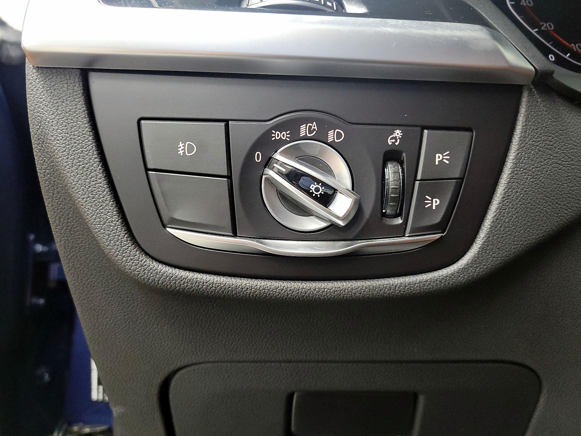 Thumbnail: 2021 BMW X4 - 13
