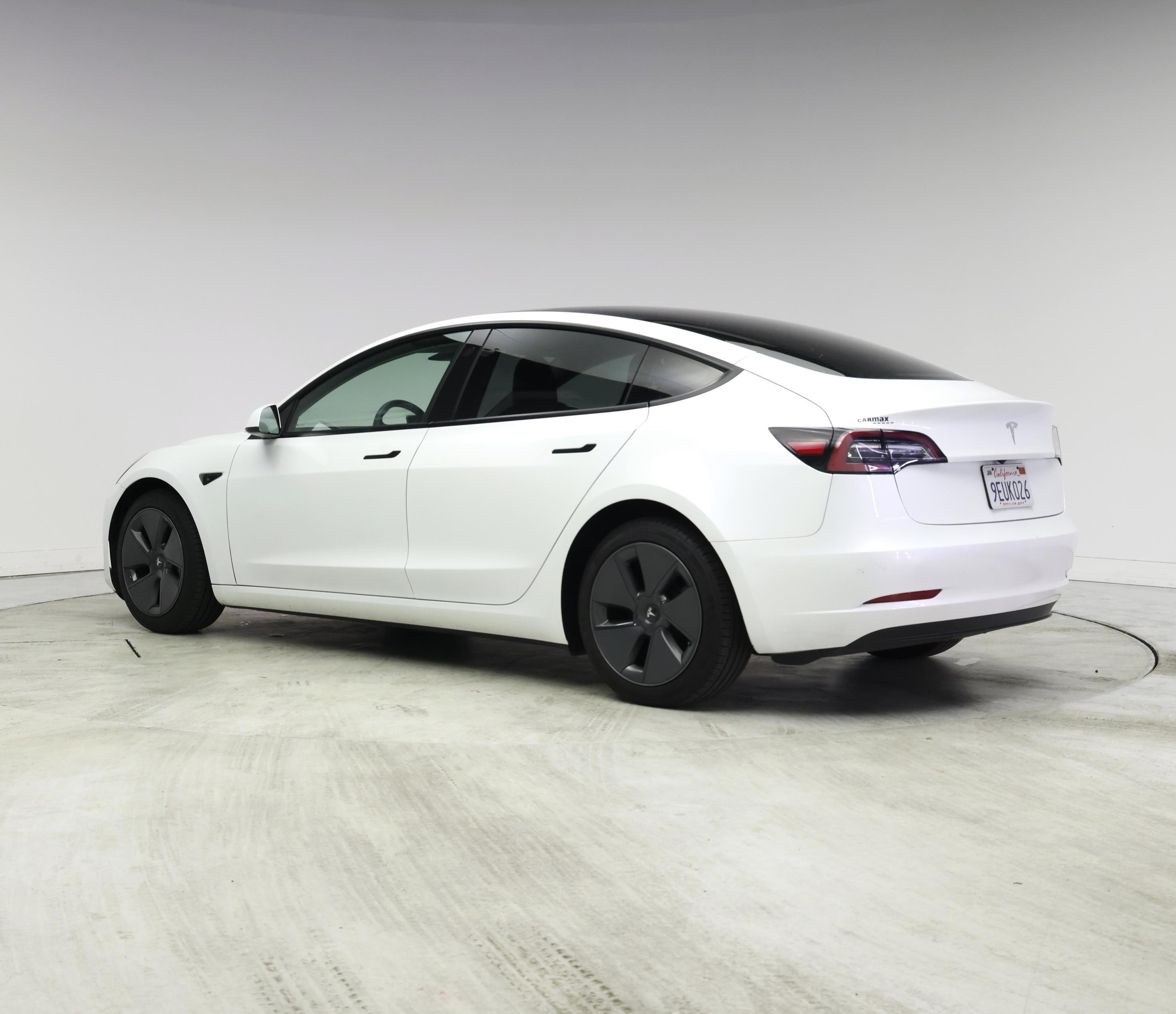 Thumbnail: 2023 Tesla Model 3 - 2