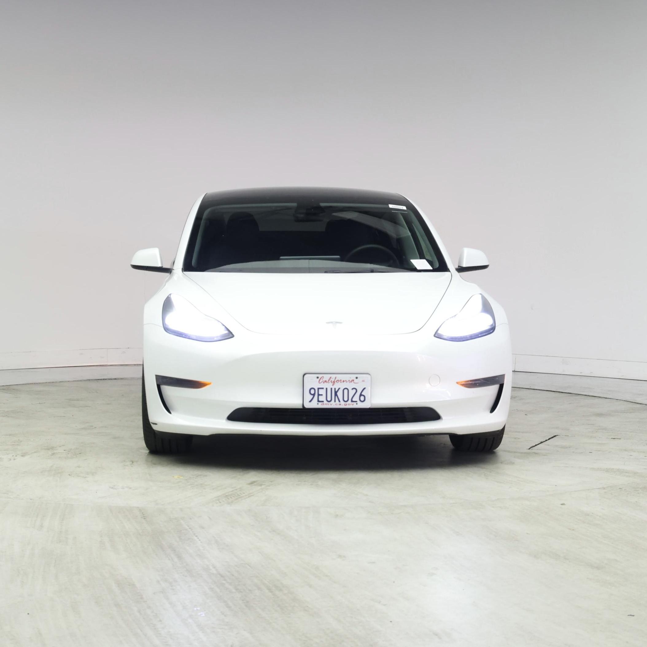 Thumbnail: 2023 Tesla Model 3 - 5