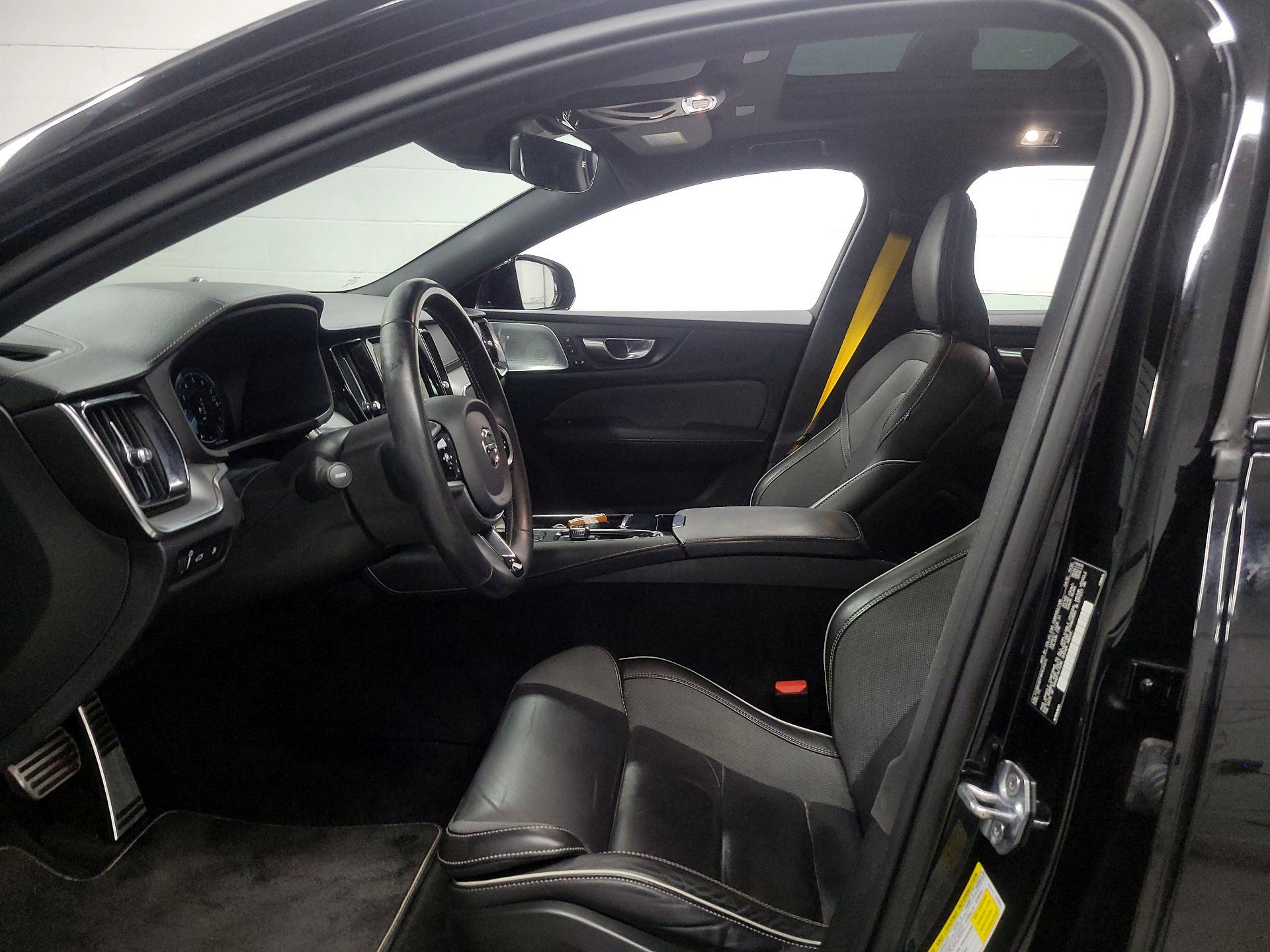 Thumbnail: 2021 Volvo V60 - 11
