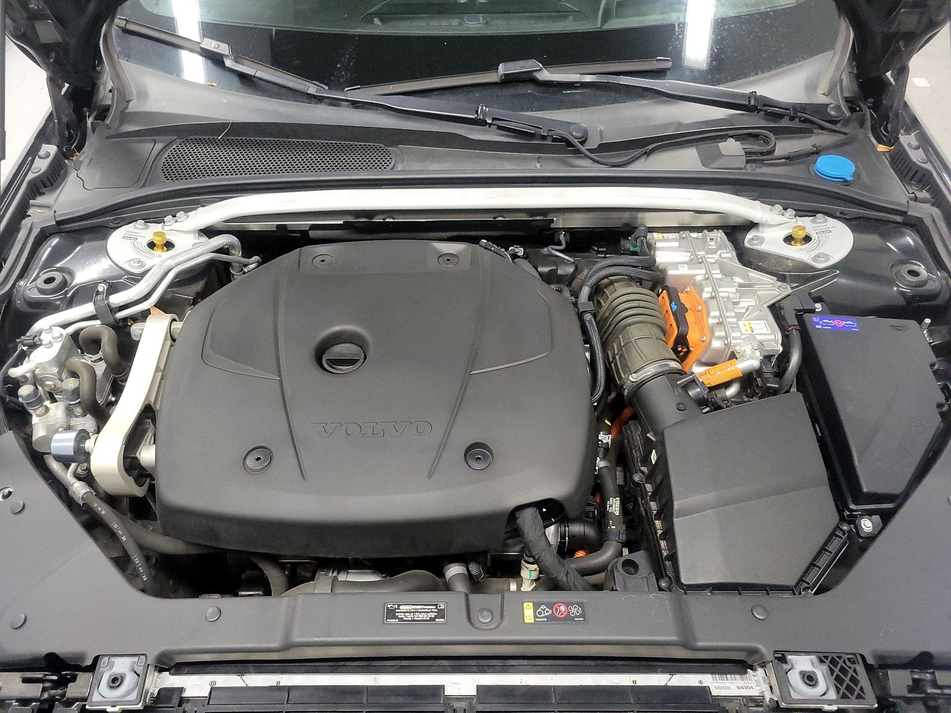 Thumbnail: 2021 Volvo V60 - 19