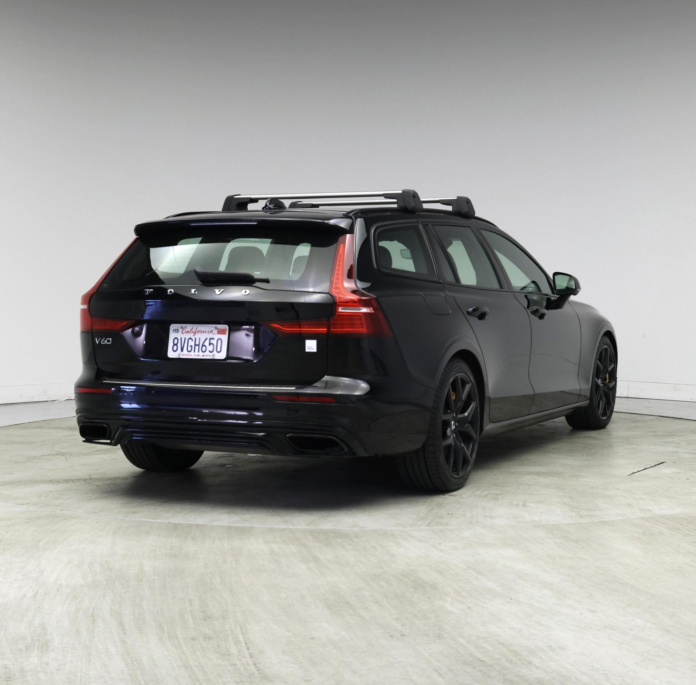 Thumbnail: 2021 Volvo V60 - 8
