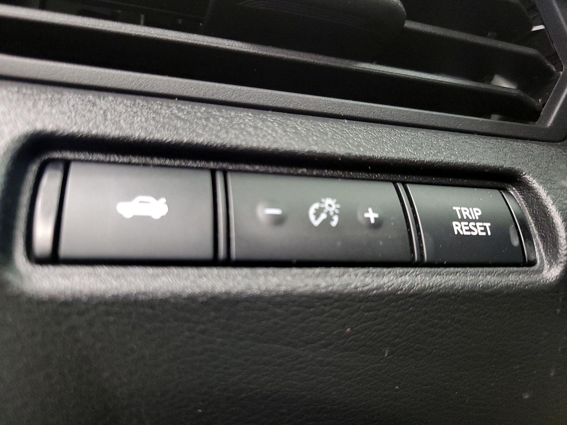 Thumbnail: 2019 Nissan Altima - 13