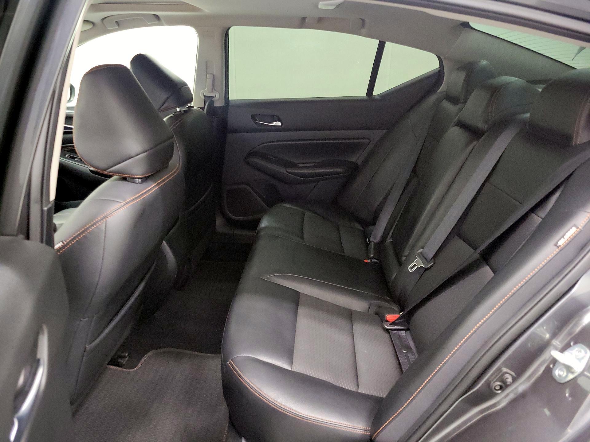 Thumbnail: 2019 Nissan Altima - 19