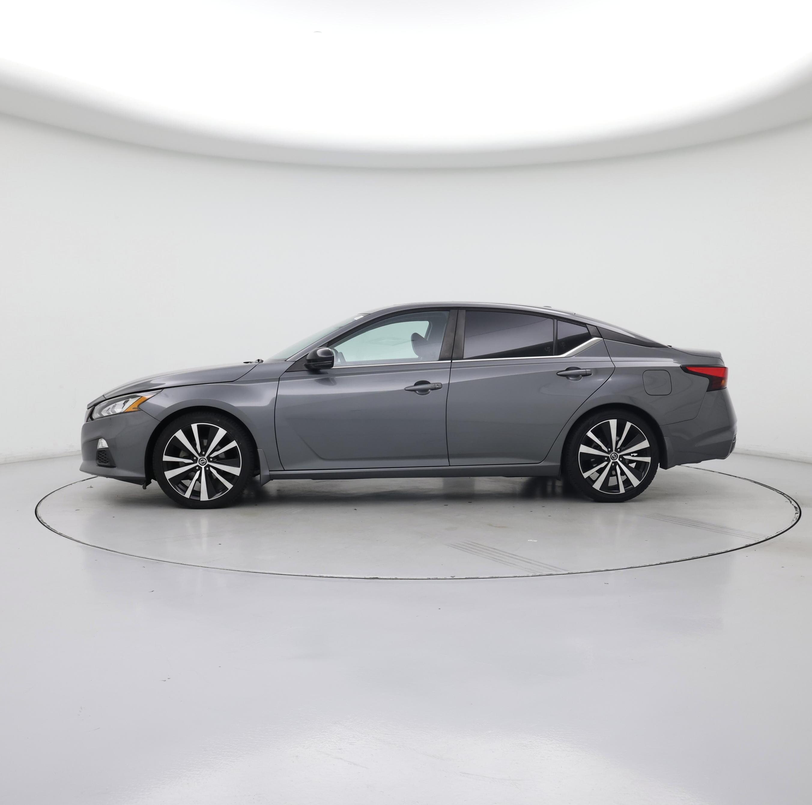 Thumbnail: 2019 Nissan Altima - 3