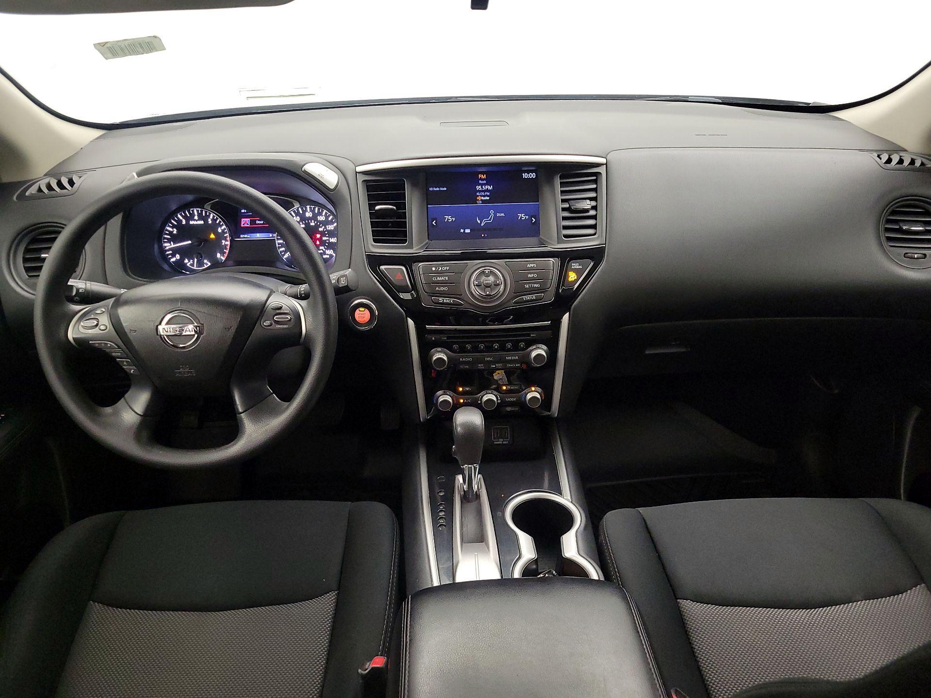 Thumbnail: 2018 Nissan Pathfinder - 9