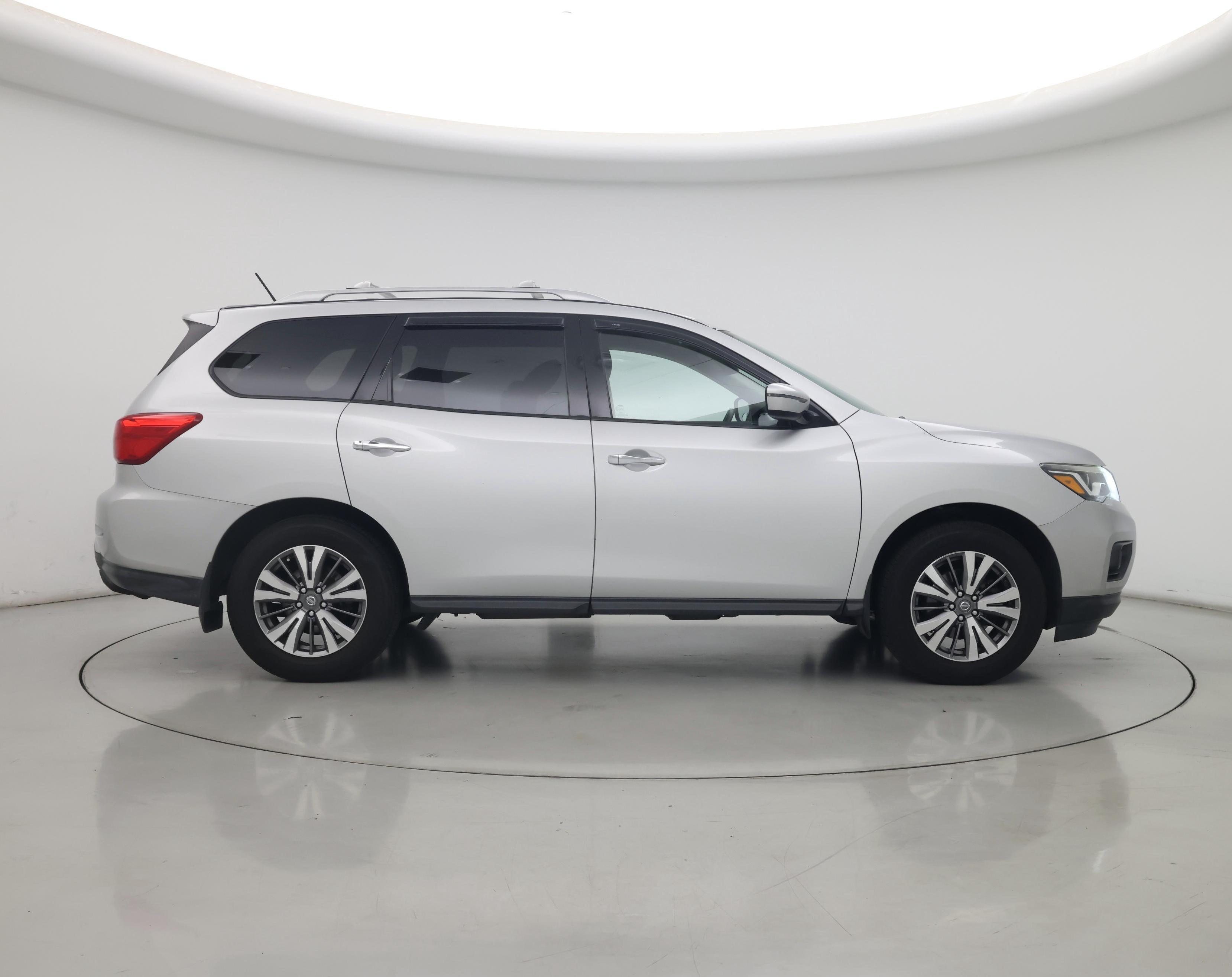 Thumbnail: 2018 Nissan Pathfinder - 7