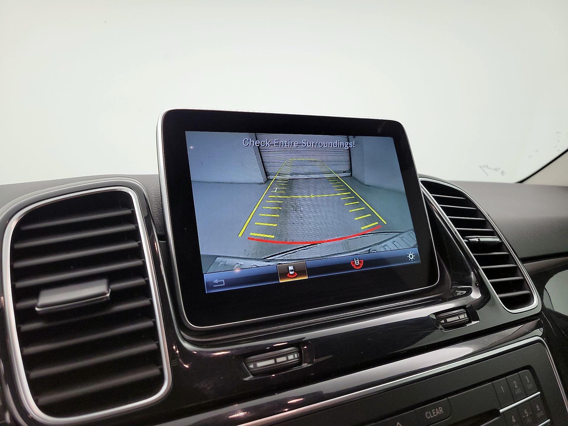 Thumbnail: 2016 Mercedes-Benz GLE - 14