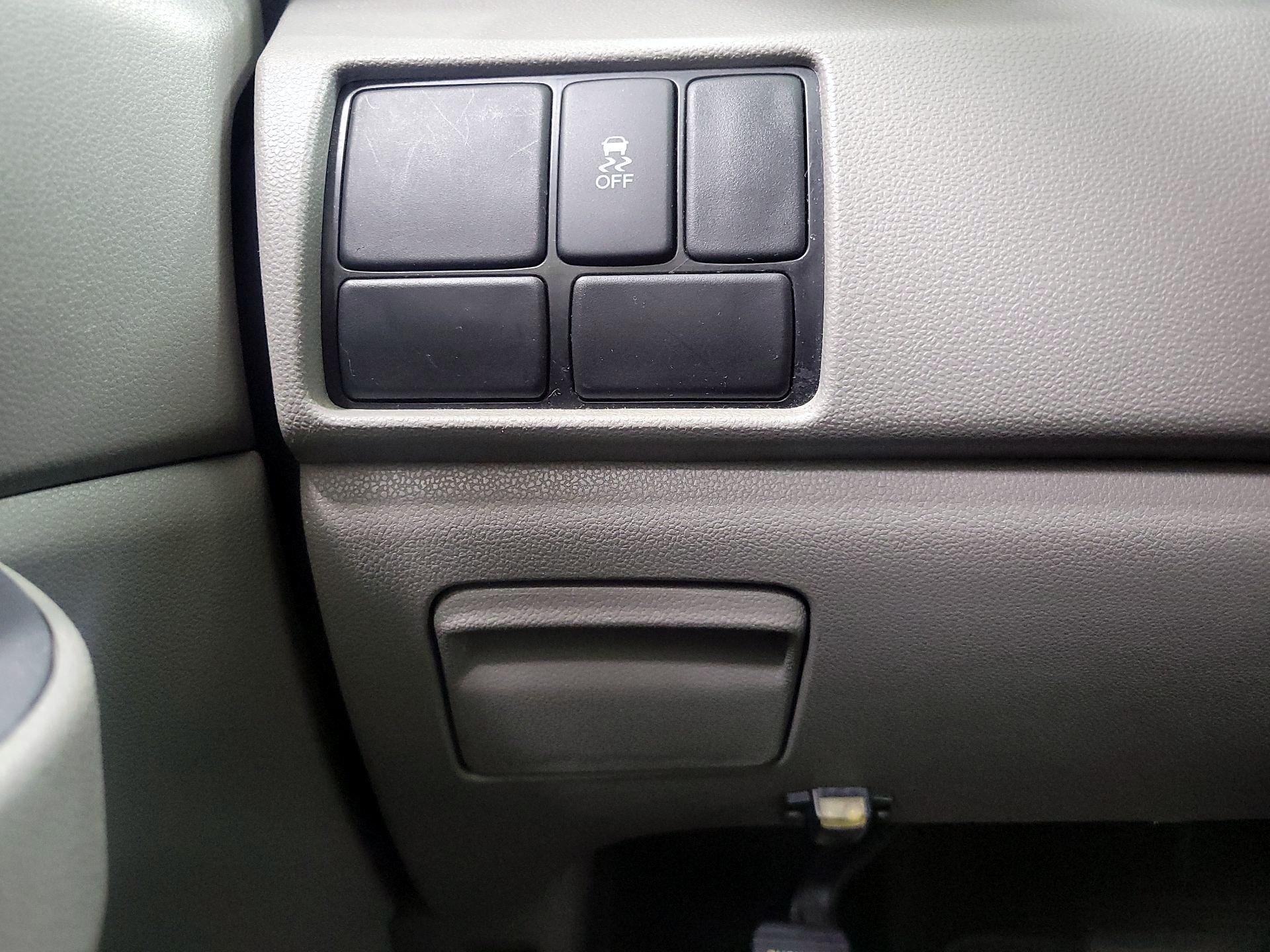 Thumbnail: 2016 Honda Odyssey - 13