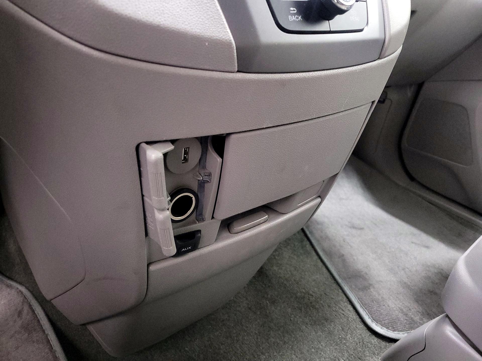 Thumbnail: 2016 Honda Odyssey - 18