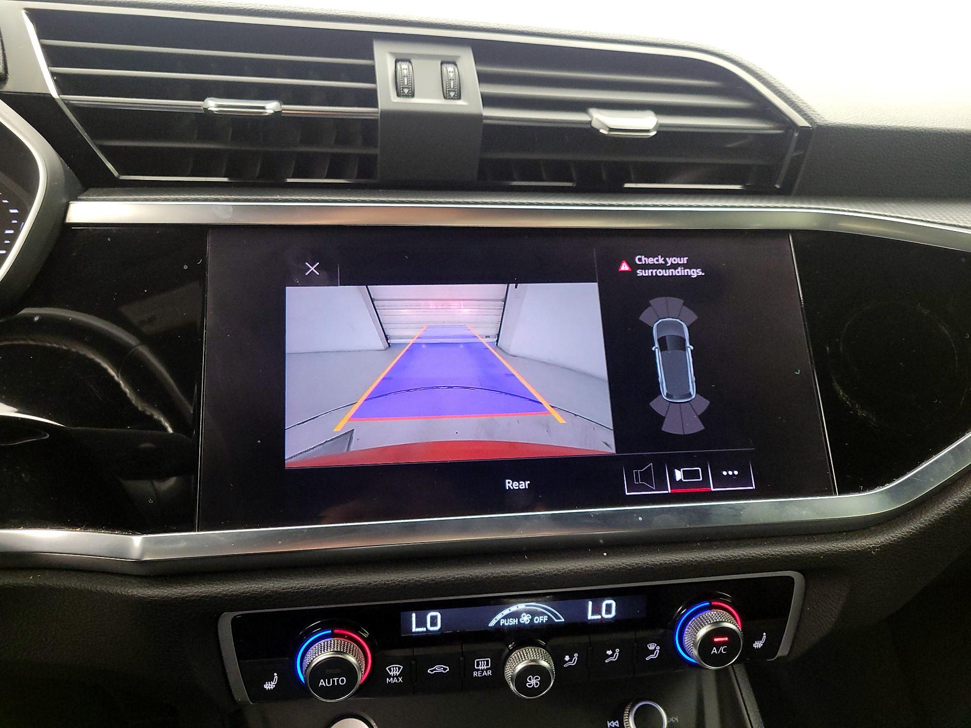 Thumbnail: 2020 Audi Q3 - 14