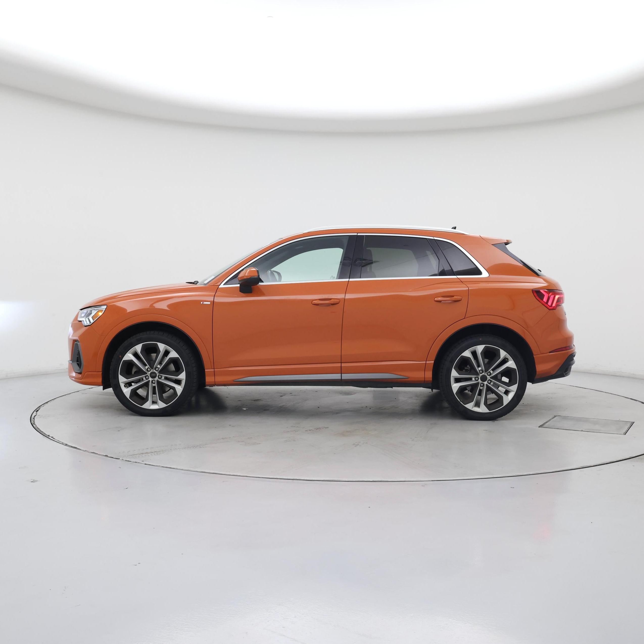 Thumbnail: 2020 Audi Q3 - 3