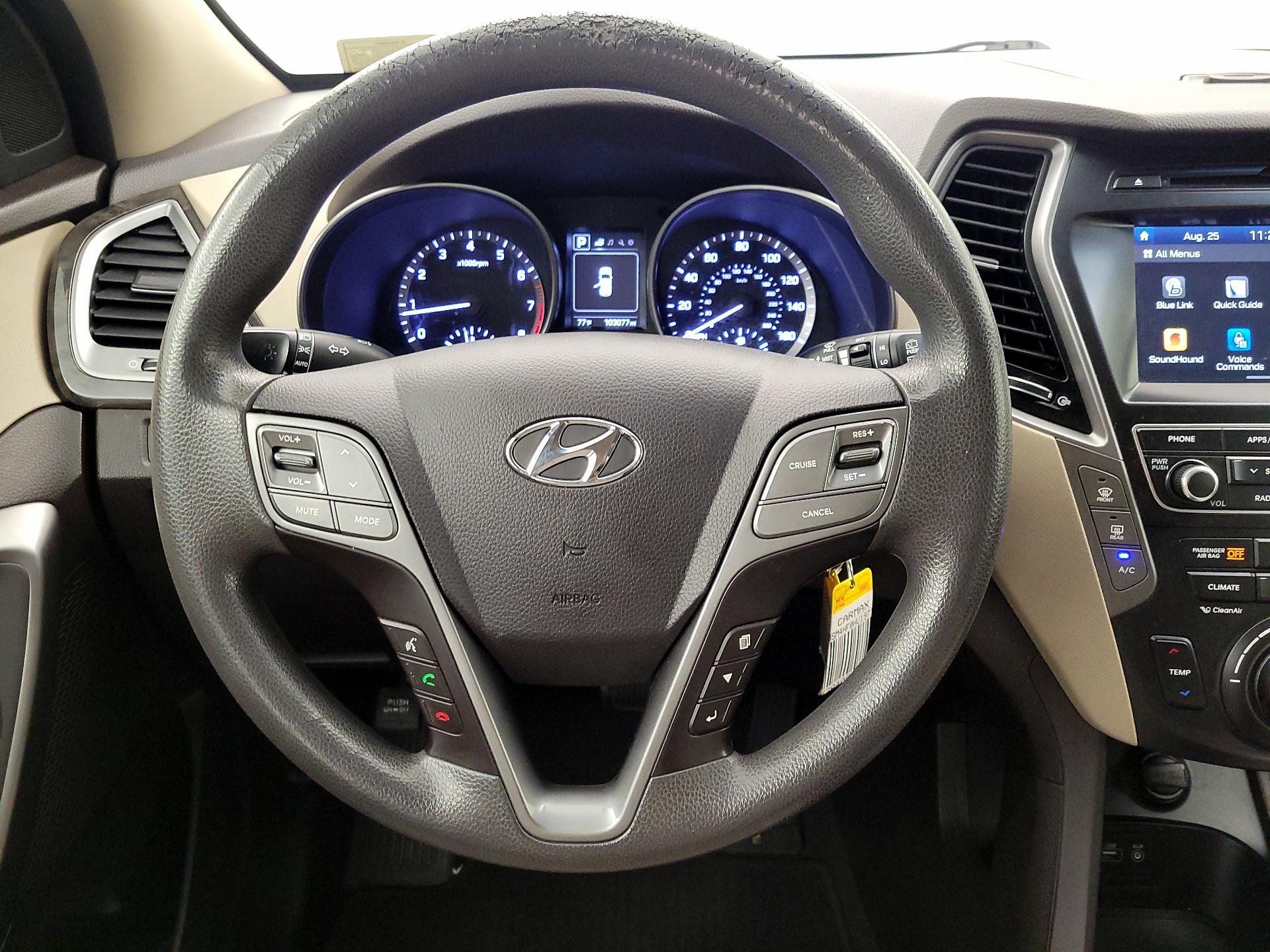 Thumbnail: 2017 Hyundai Santa Fe - 10