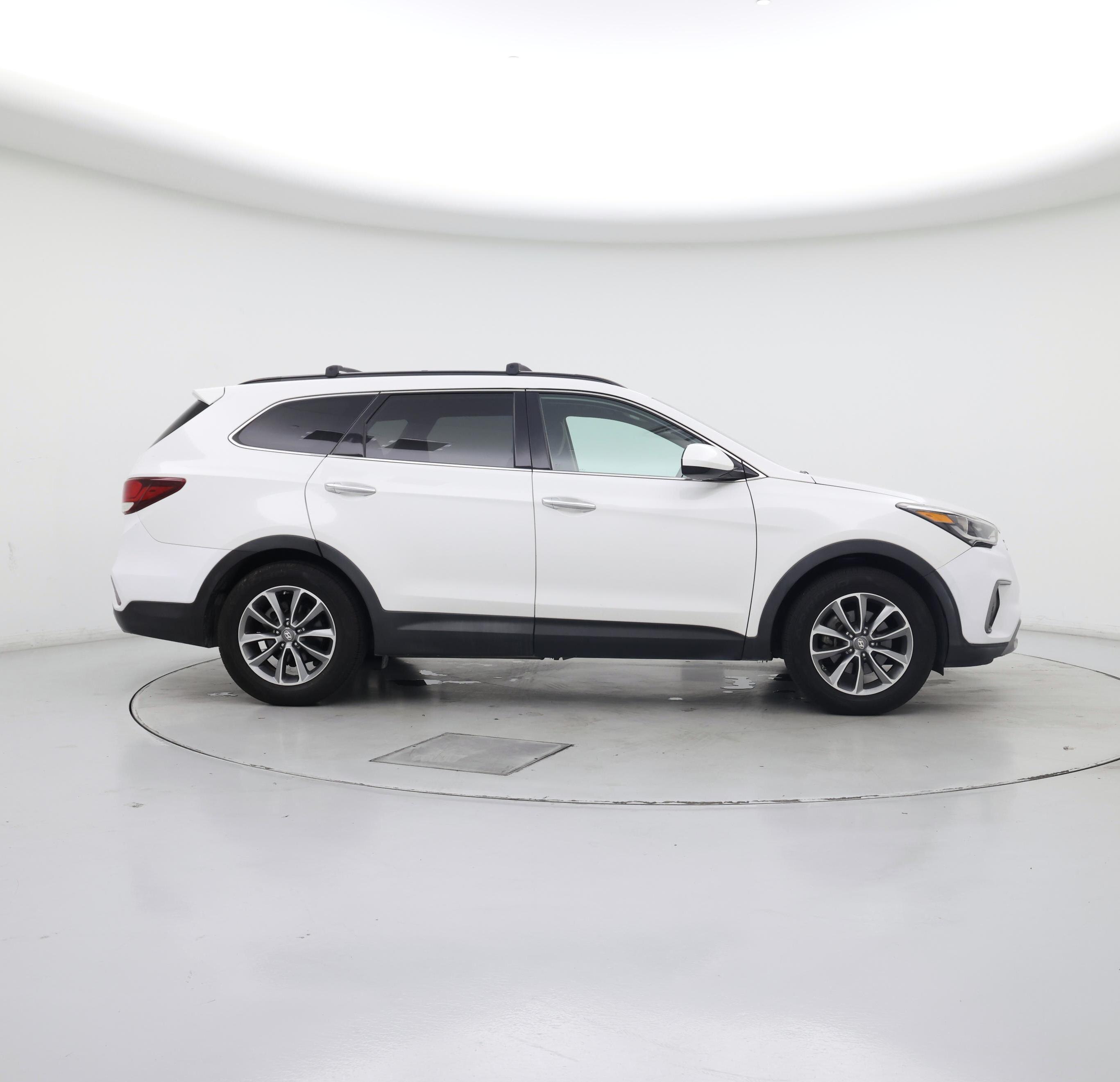 Thumbnail: 2017 Hyundai Santa Fe - 7