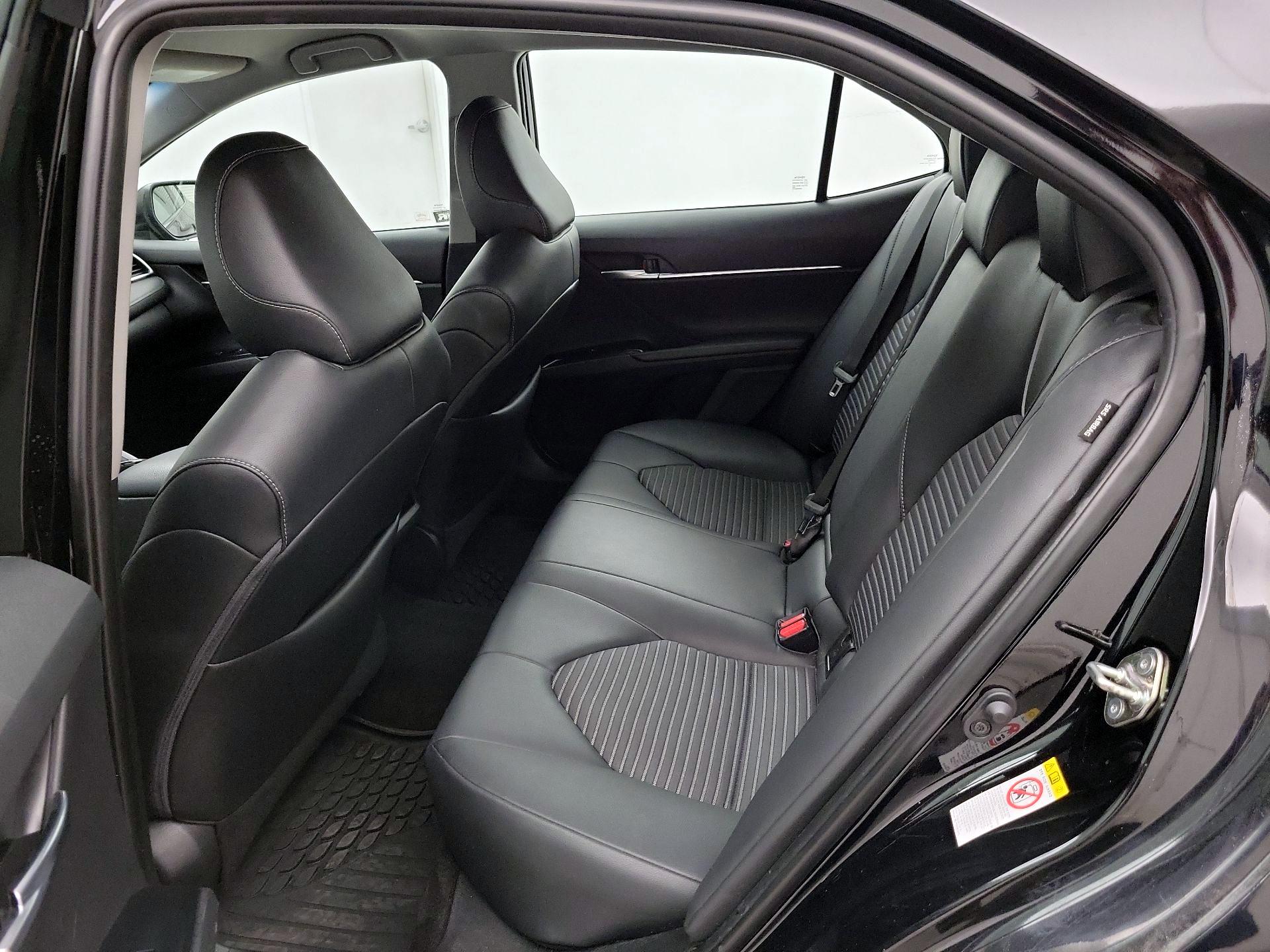Thumbnail: 2018 Toyota Camry - 19