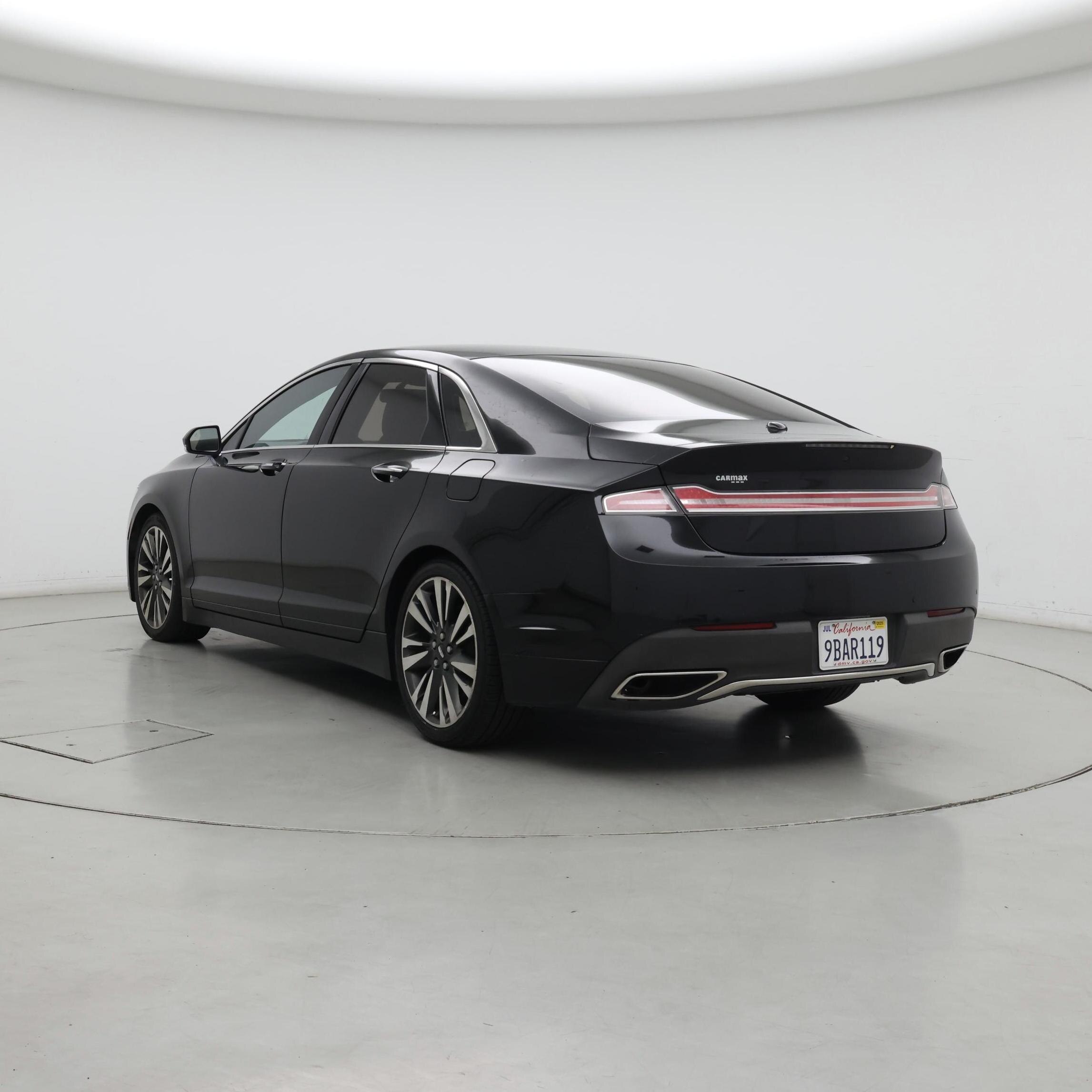 Thumbnail: 2017 Lincoln MKZ - 2