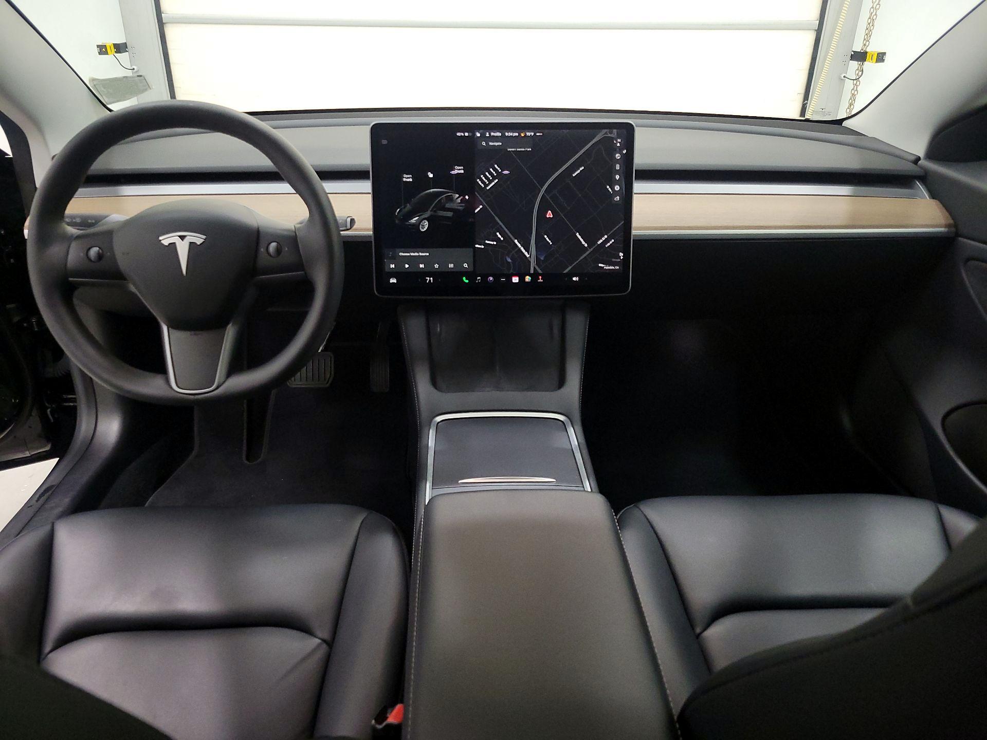 Thumbnail: 2021 Tesla Model 3 - 9
