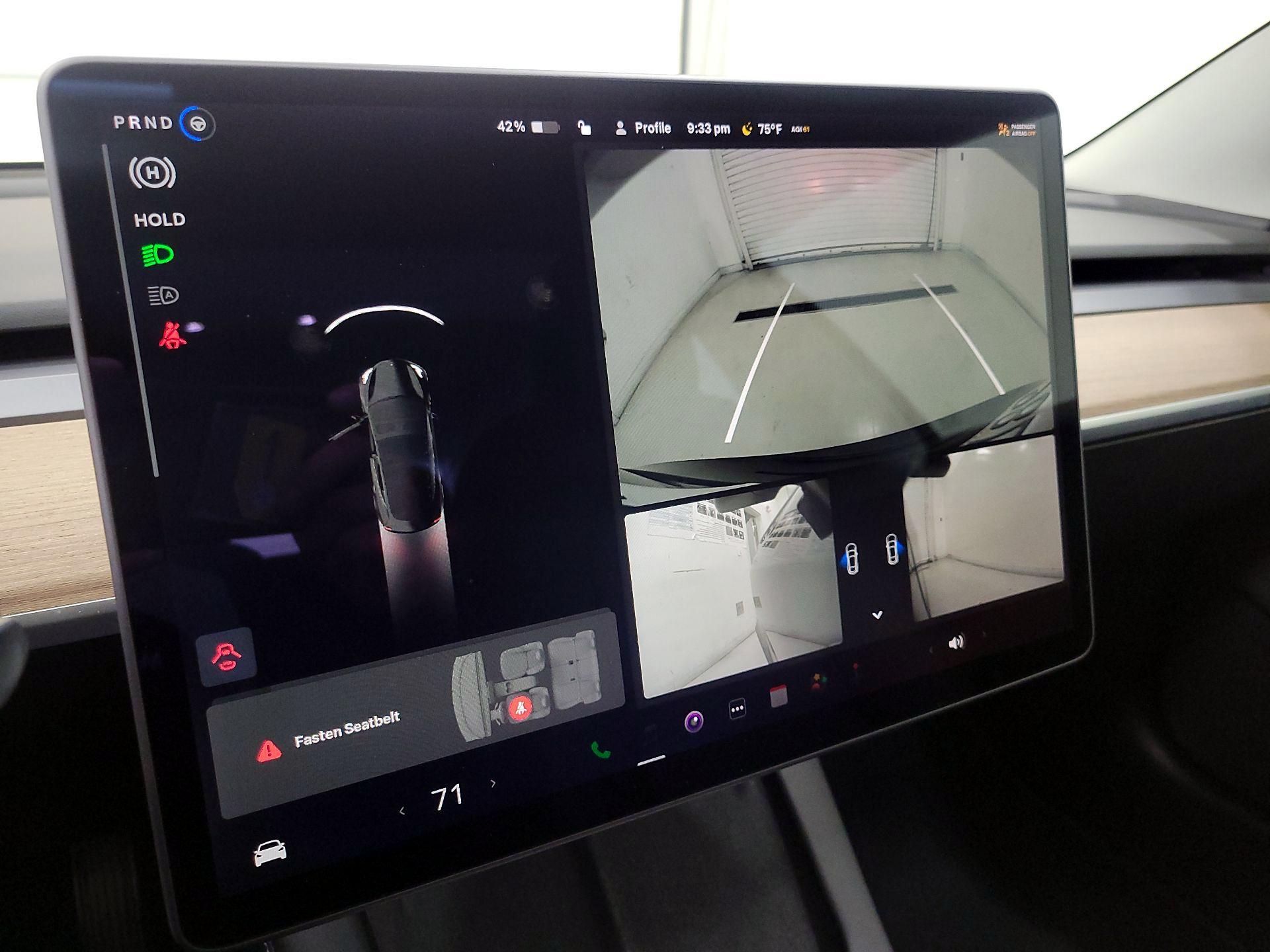 Thumbnail: 2021 Tesla Model 3 - 14