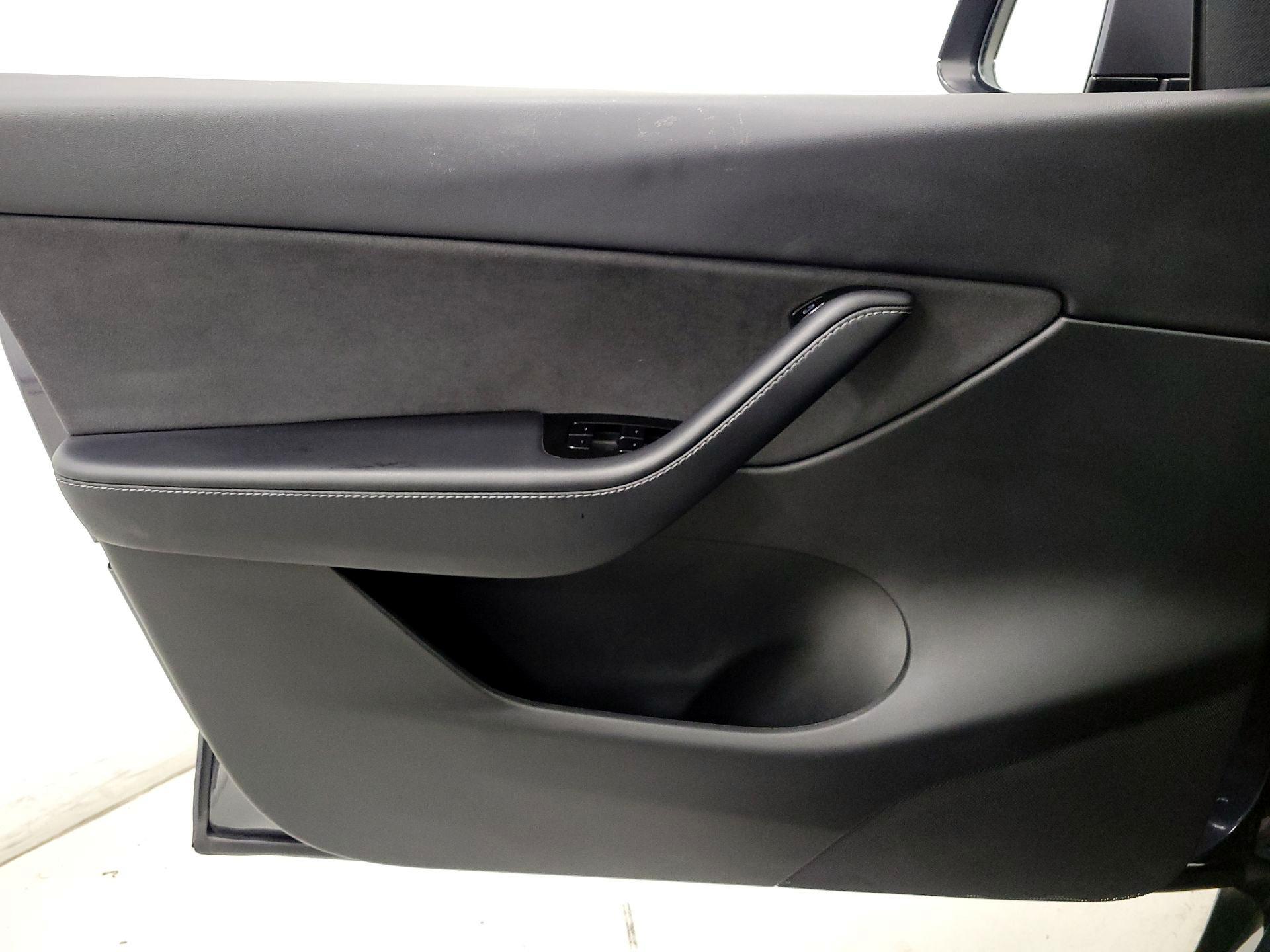 Thumbnail: 2021 Tesla Model Y - 12