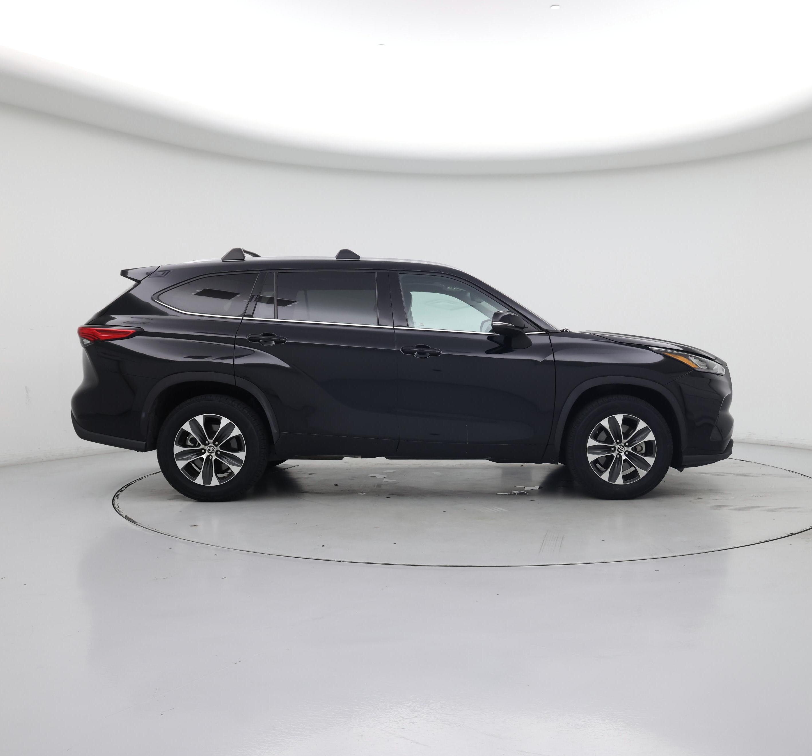 Thumbnail: 2020 Toyota Highlander - 7