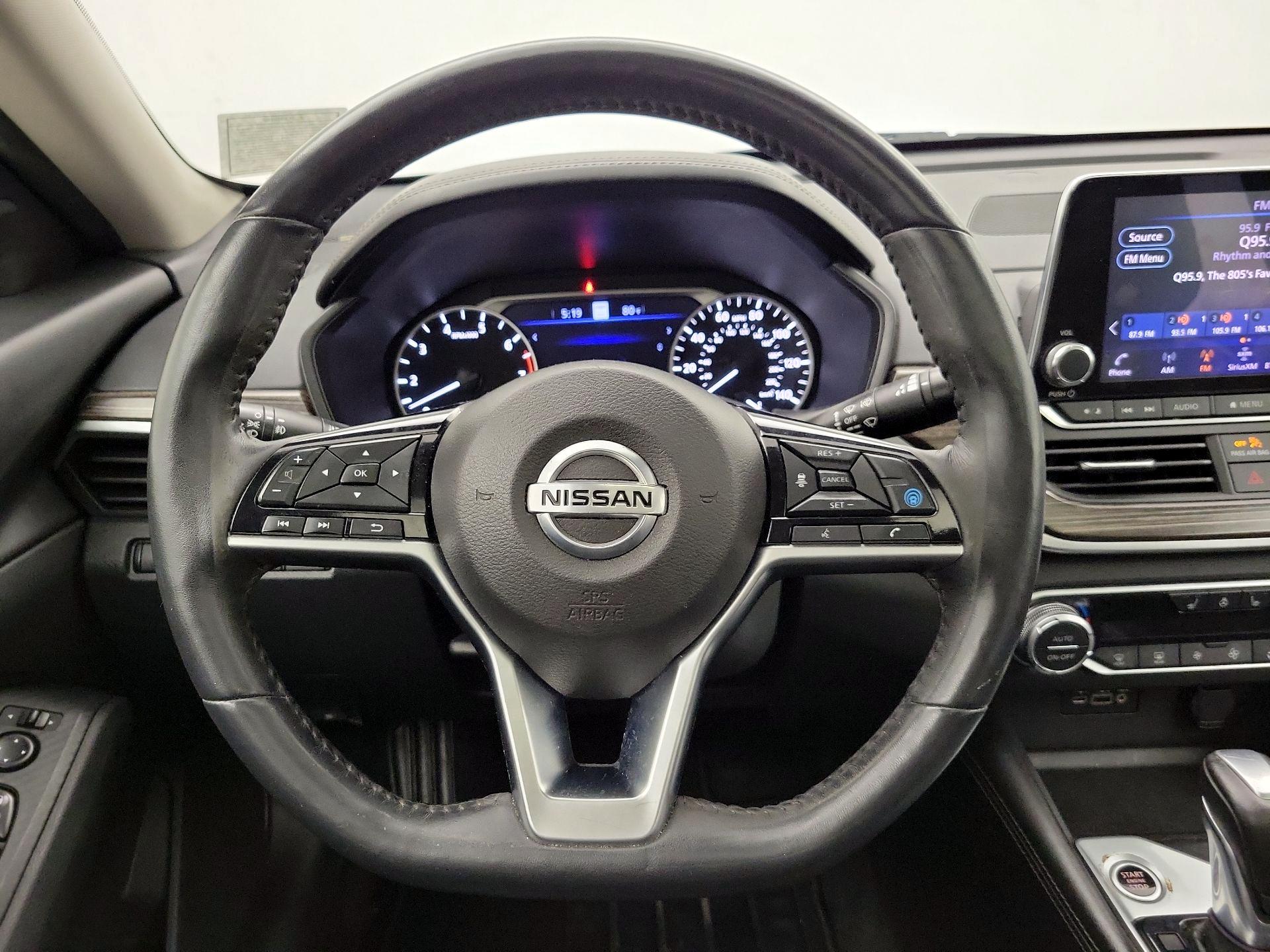 Thumbnail: 2019 Nissan Altima - 10
