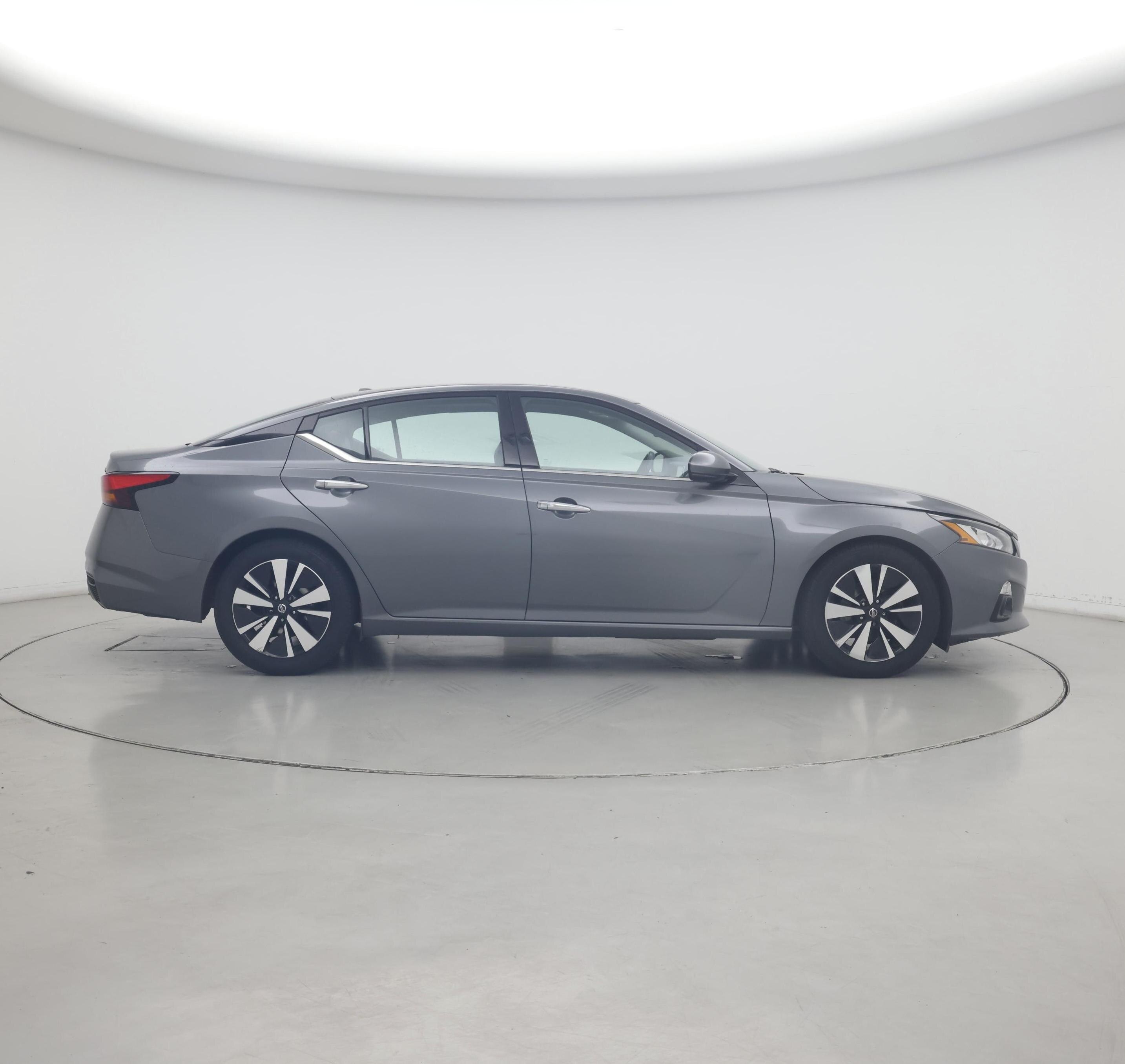 Thumbnail: 2019 Nissan Altima - 7