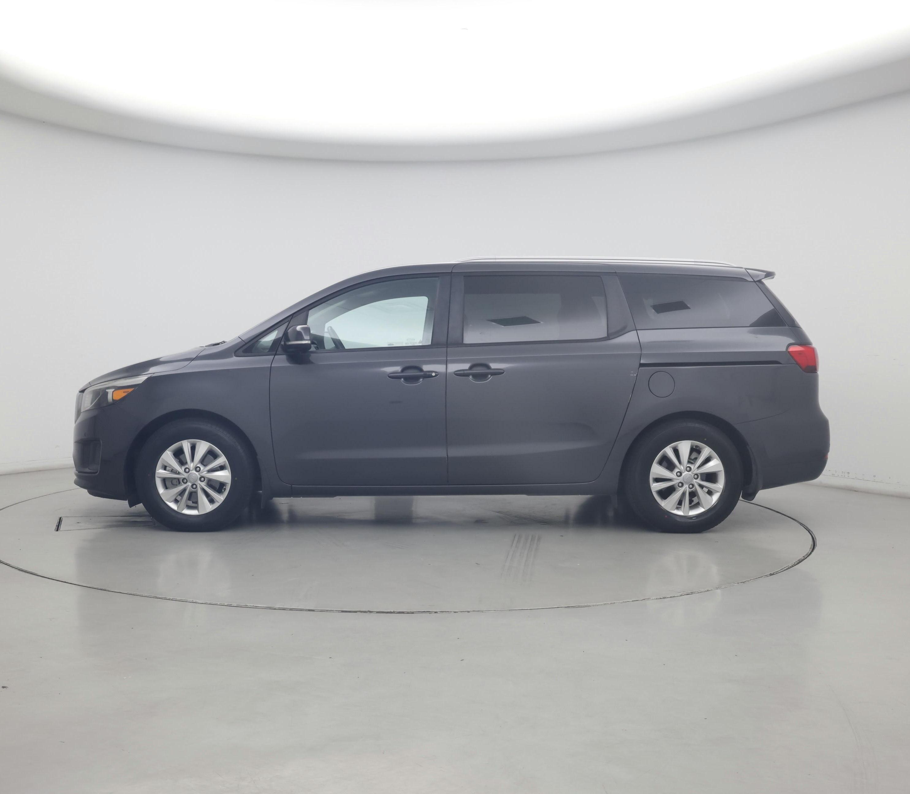 Thumbnail: 2018 Kia Sedona - 3