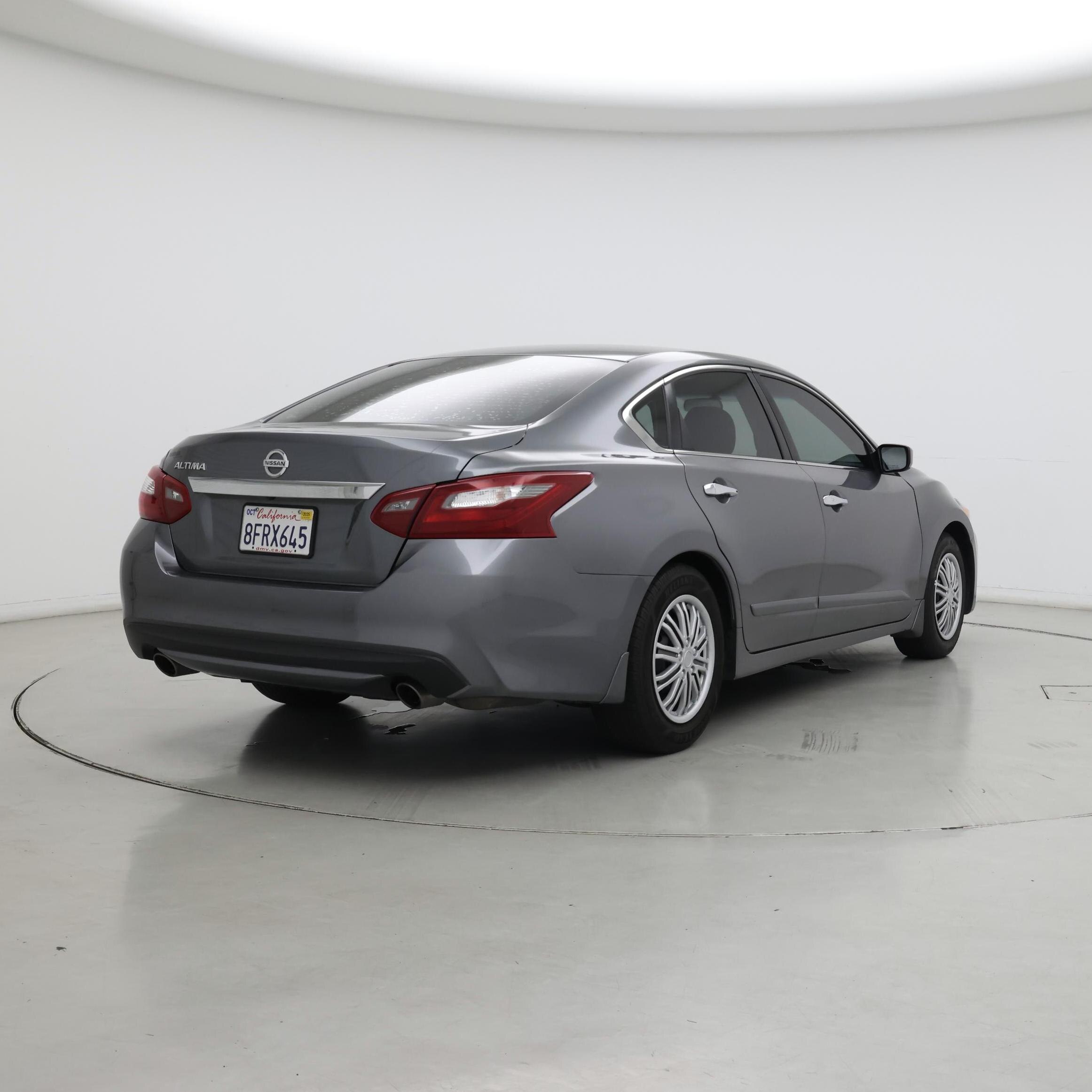 Thumbnail: 2018 Nissan Altima - 8