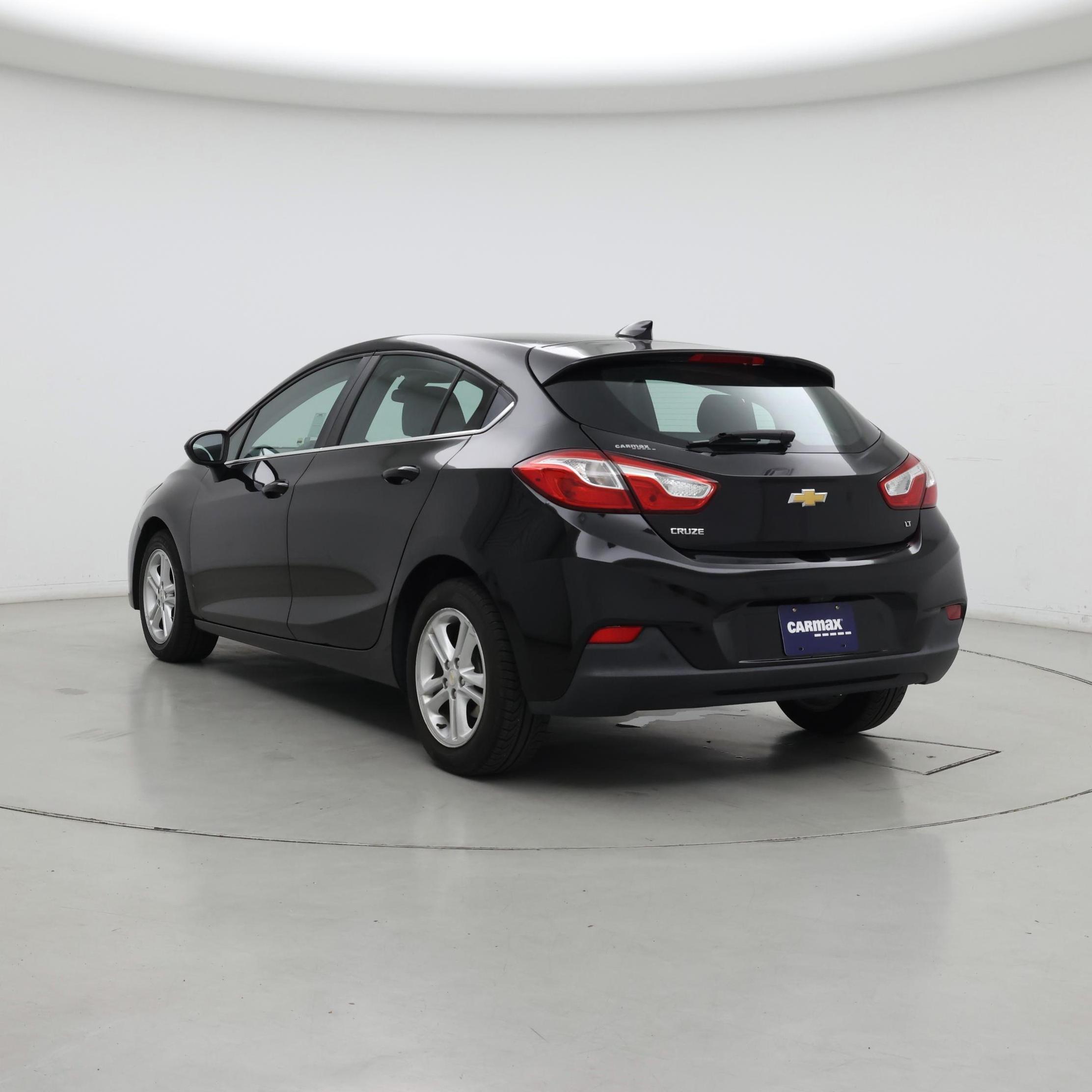 Thumbnail: 2018 Chevrolet Cruze - 2