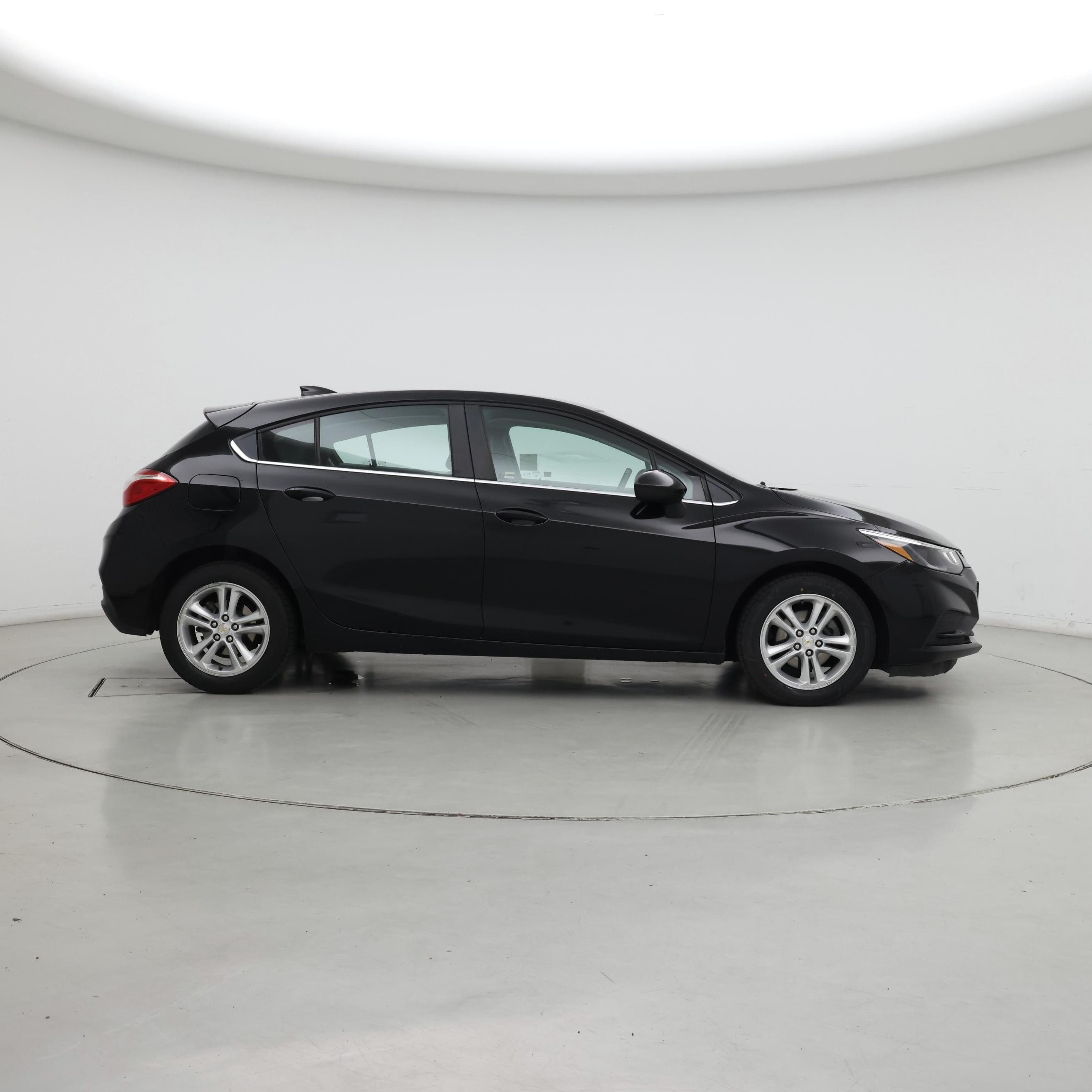 Thumbnail: 2018 Chevrolet Cruze - 7