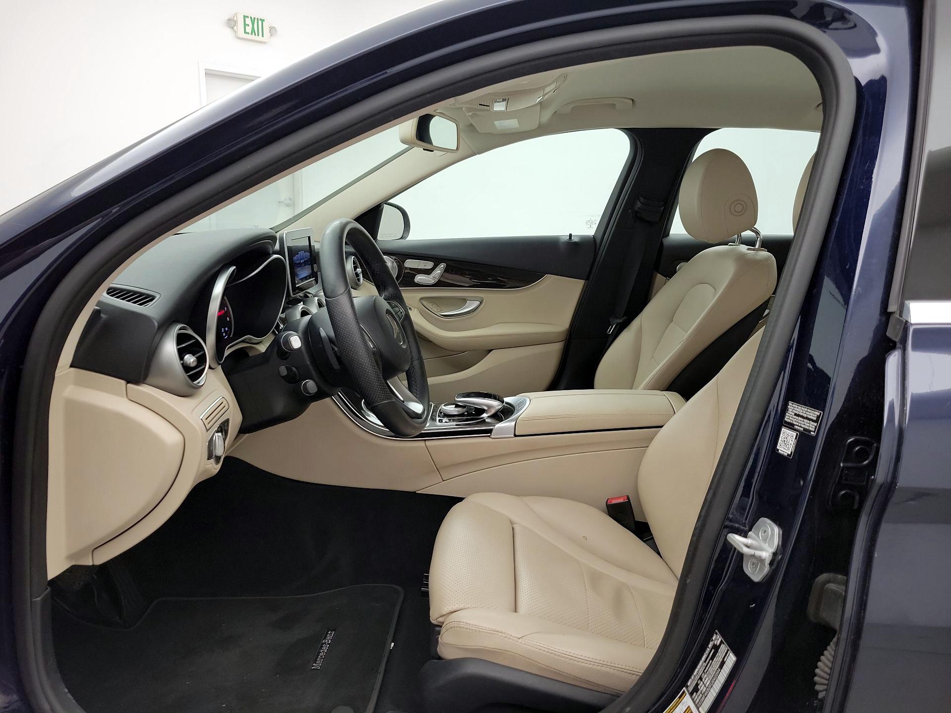 Thumbnail: 2015 Mercedes-Benz C-Class - 11