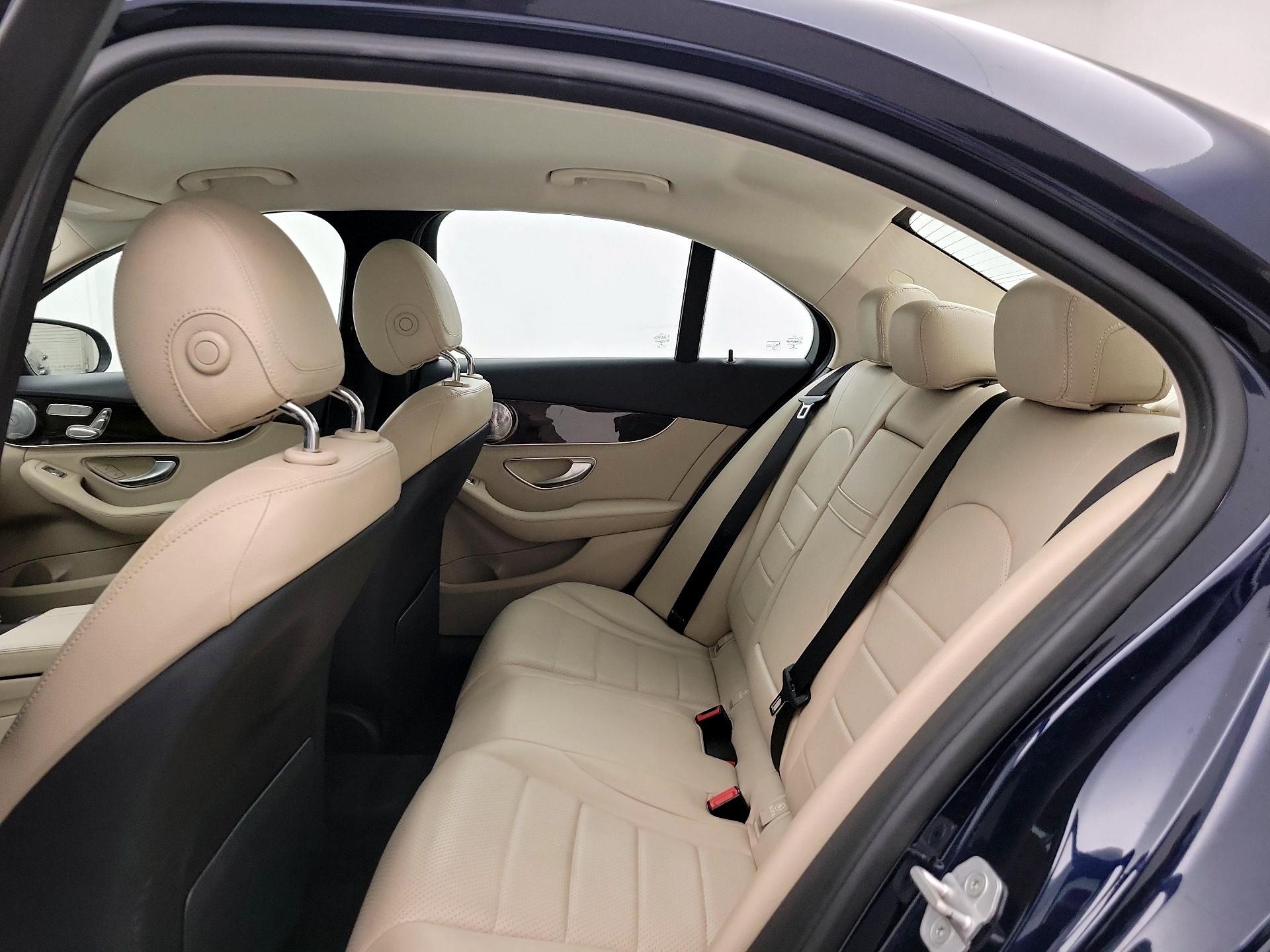 Thumbnail: 2015 Mercedes-Benz C-Class - 18