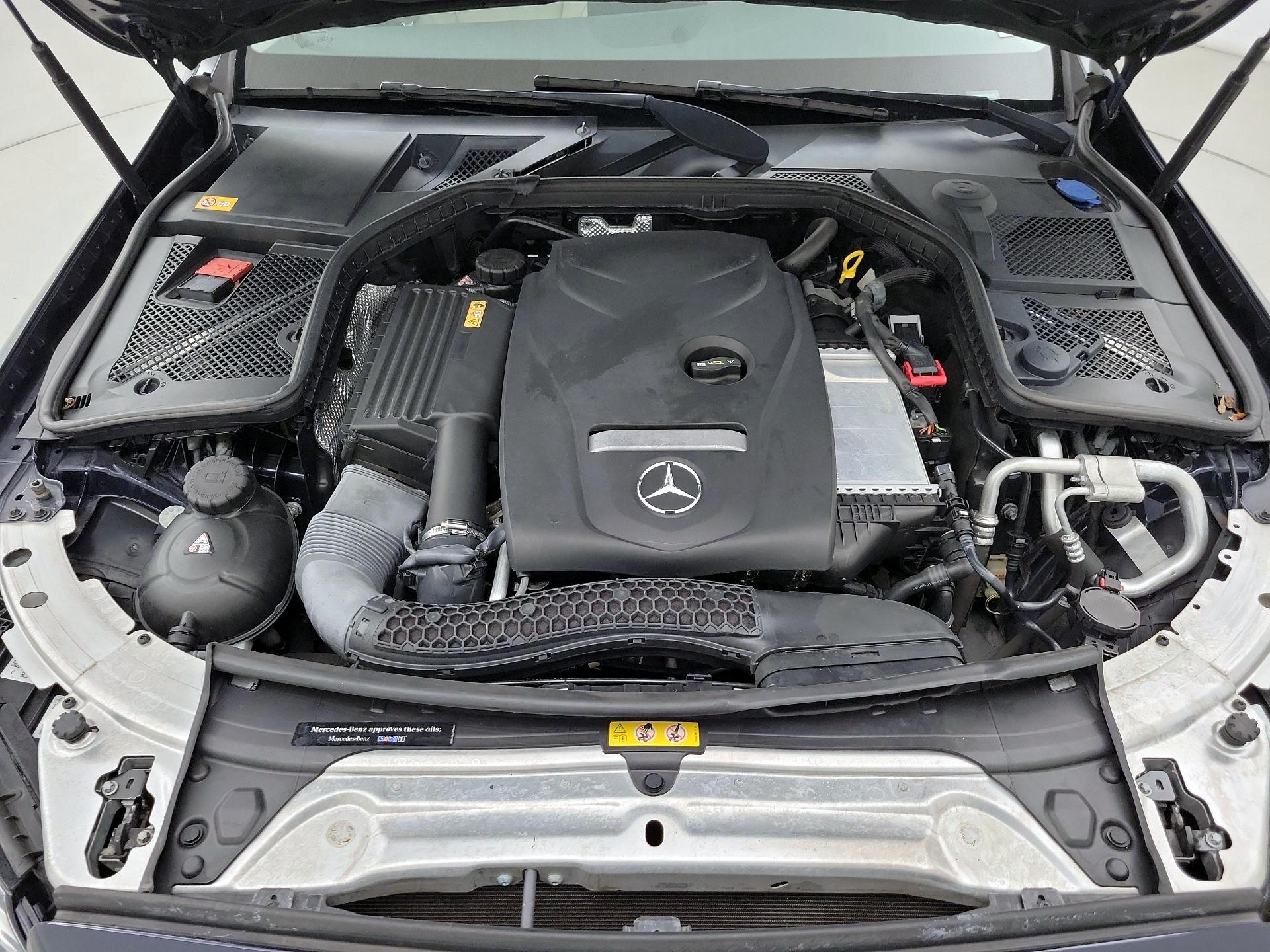 Thumbnail: 2015 Mercedes-Benz C-Class - 20