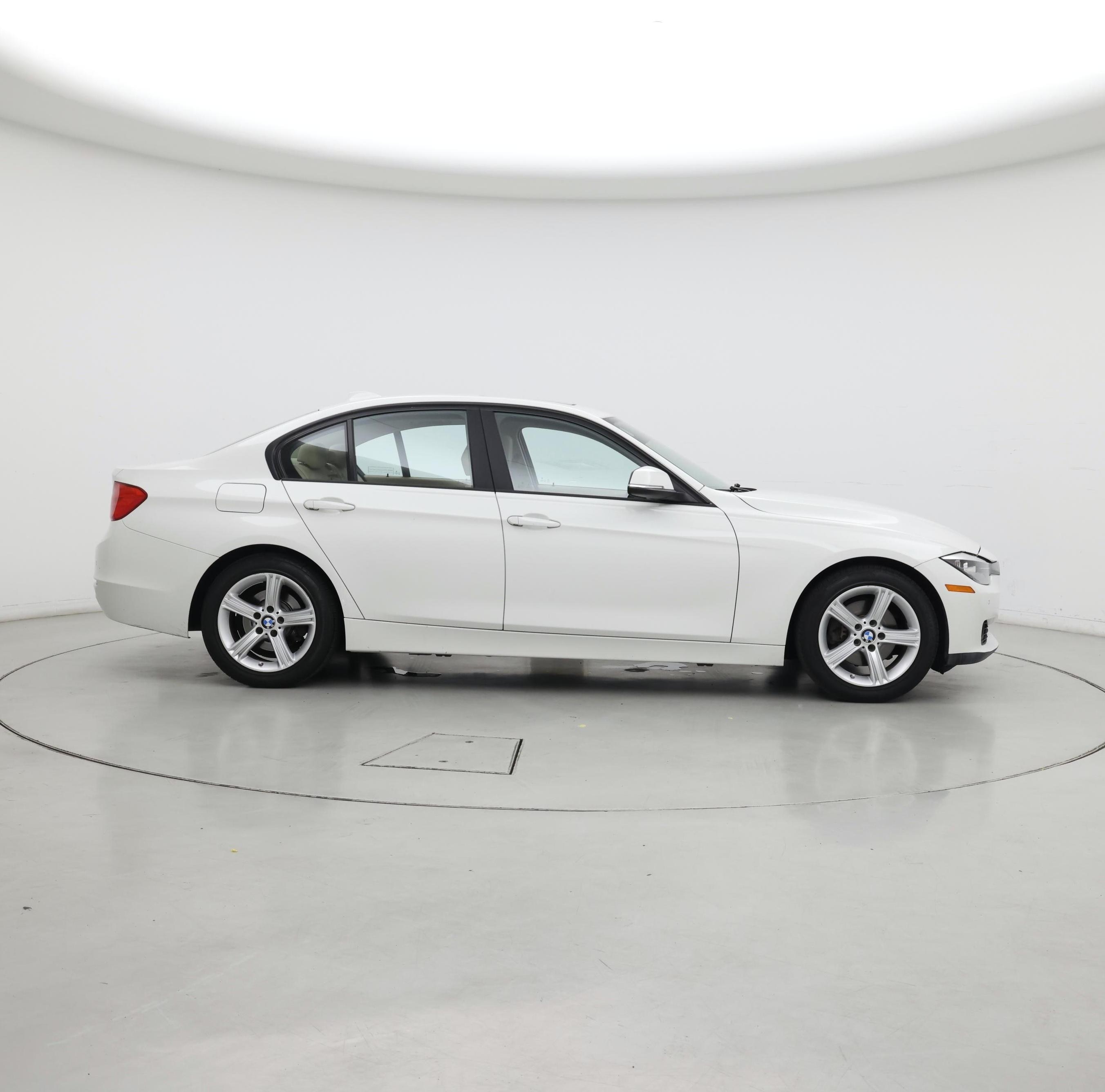 Thumbnail: 2015 BMW 3 Series - 7