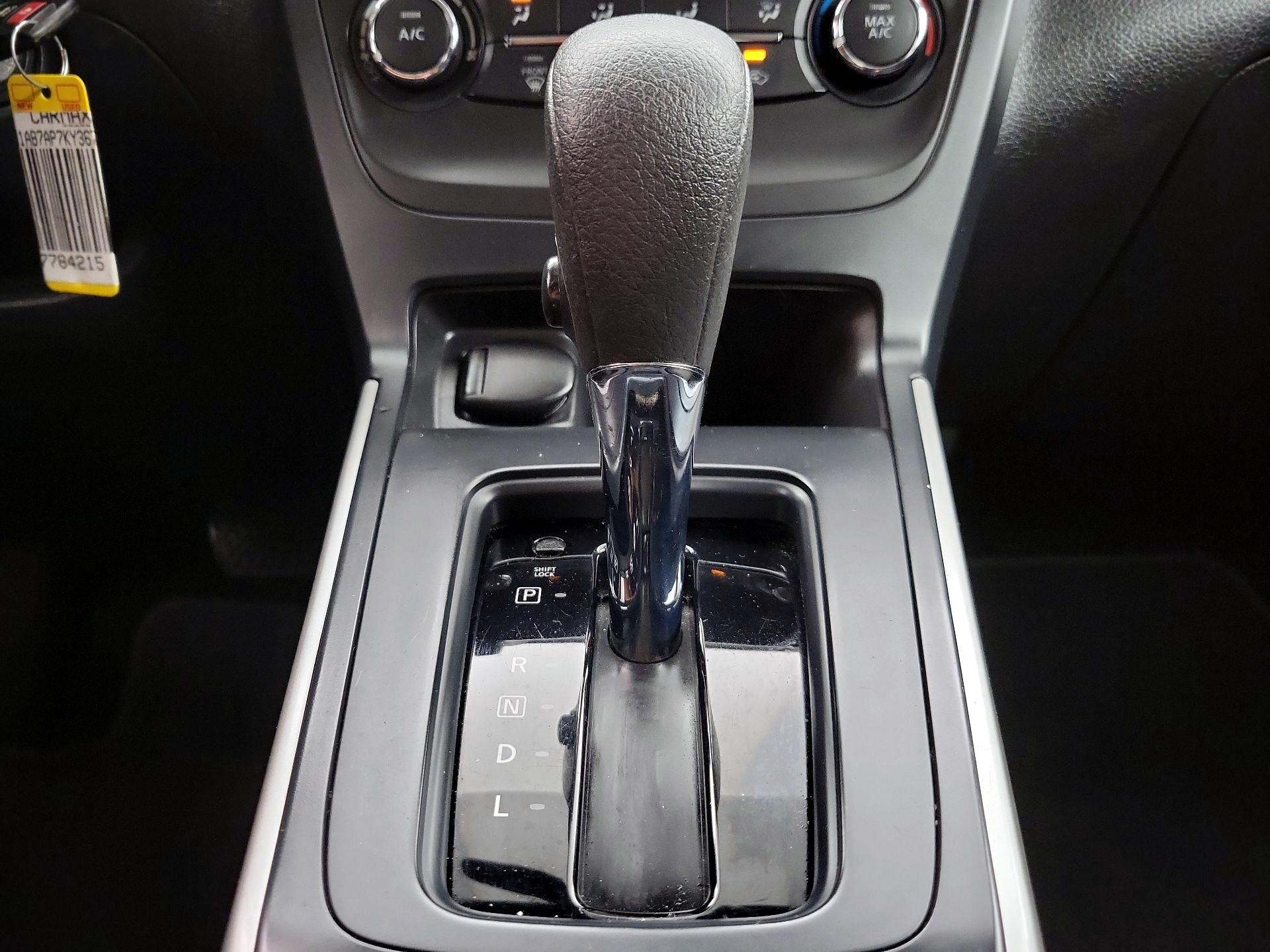 Thumbnail: 2019 Nissan Sentra - 17