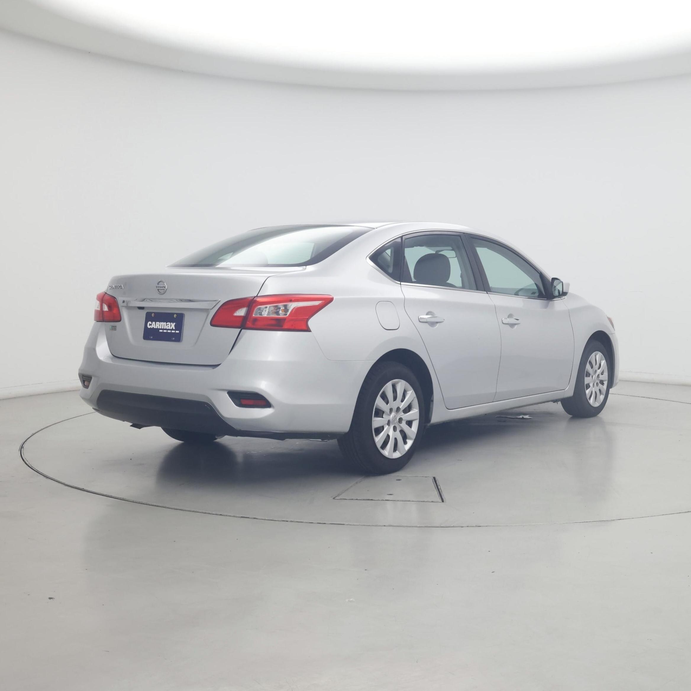 Thumbnail: 2019 Nissan Sentra - 8