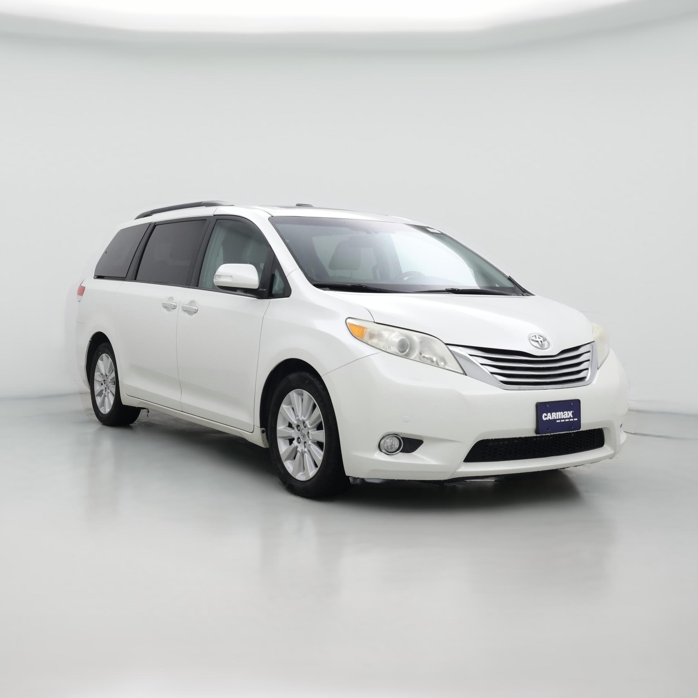 Thumbnail: 2014 Toyota Sienna - 1