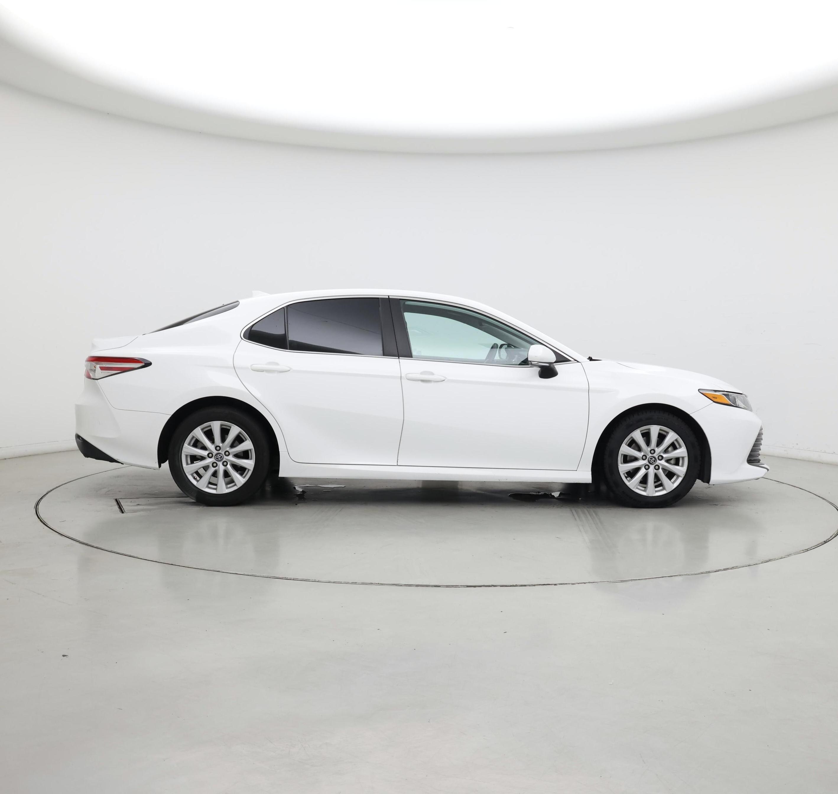 Thumbnail: 2020 Toyota Camry - 7
