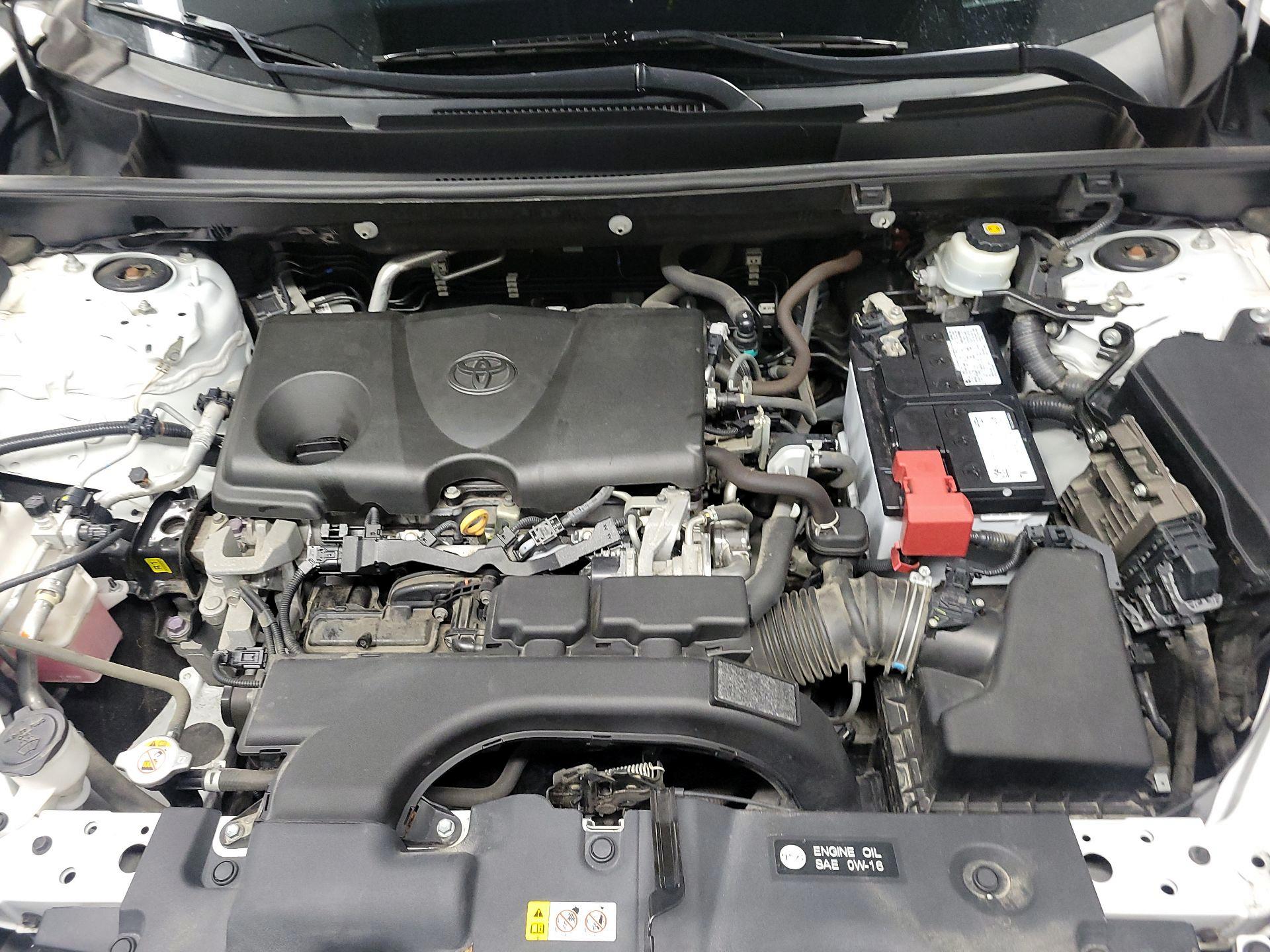 Thumbnail: 2019 Toyota RAV4 - 19