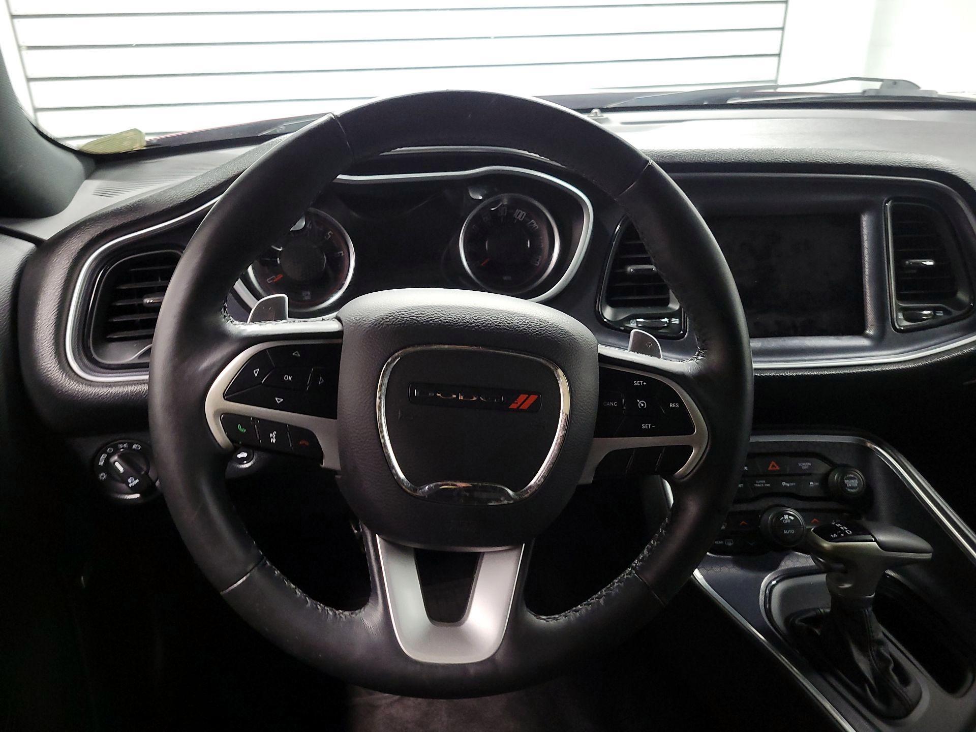 Thumbnail: 2018 Dodge Challenger - 10
