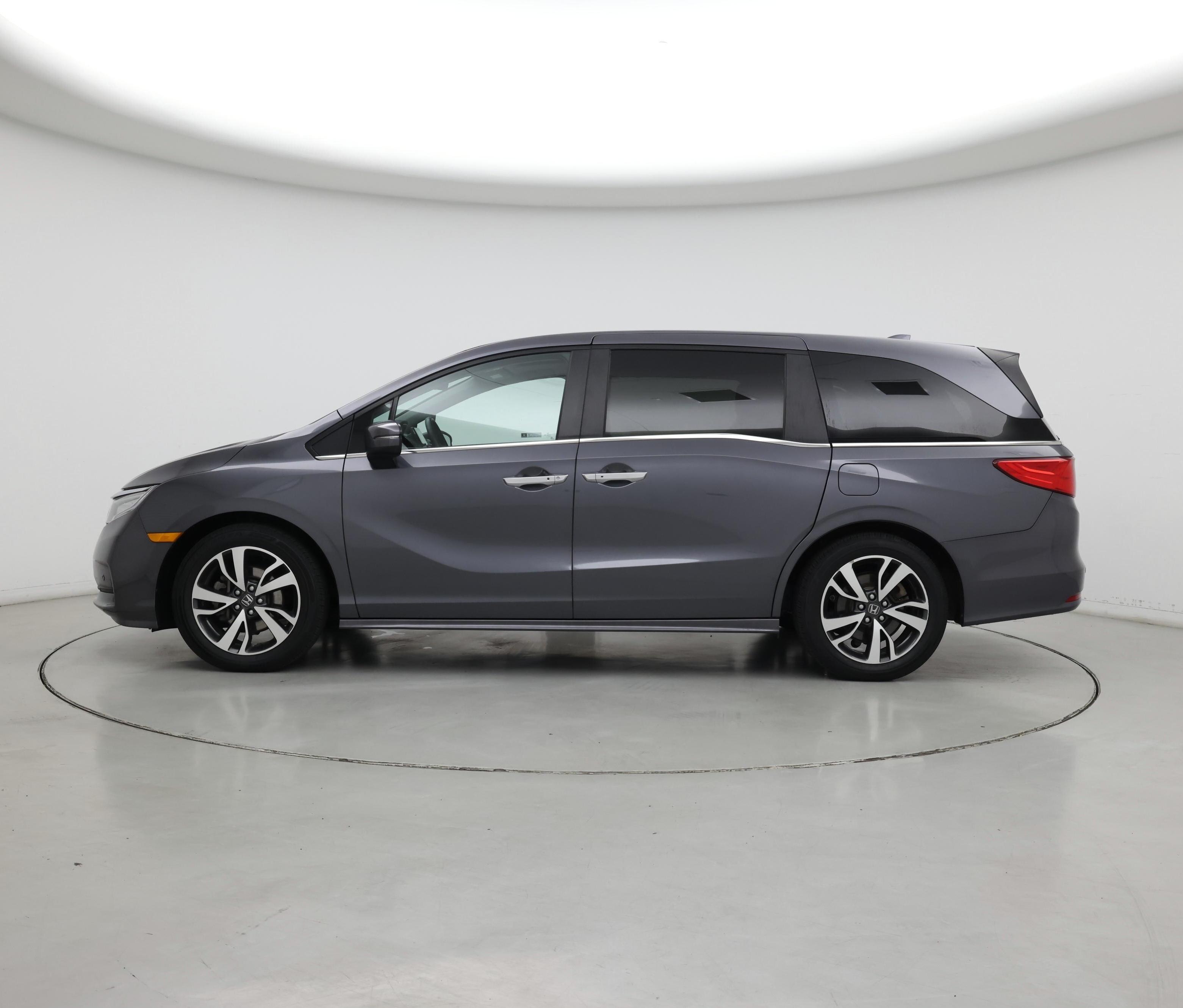 Thumbnail: 2023 Honda Odyssey - 3