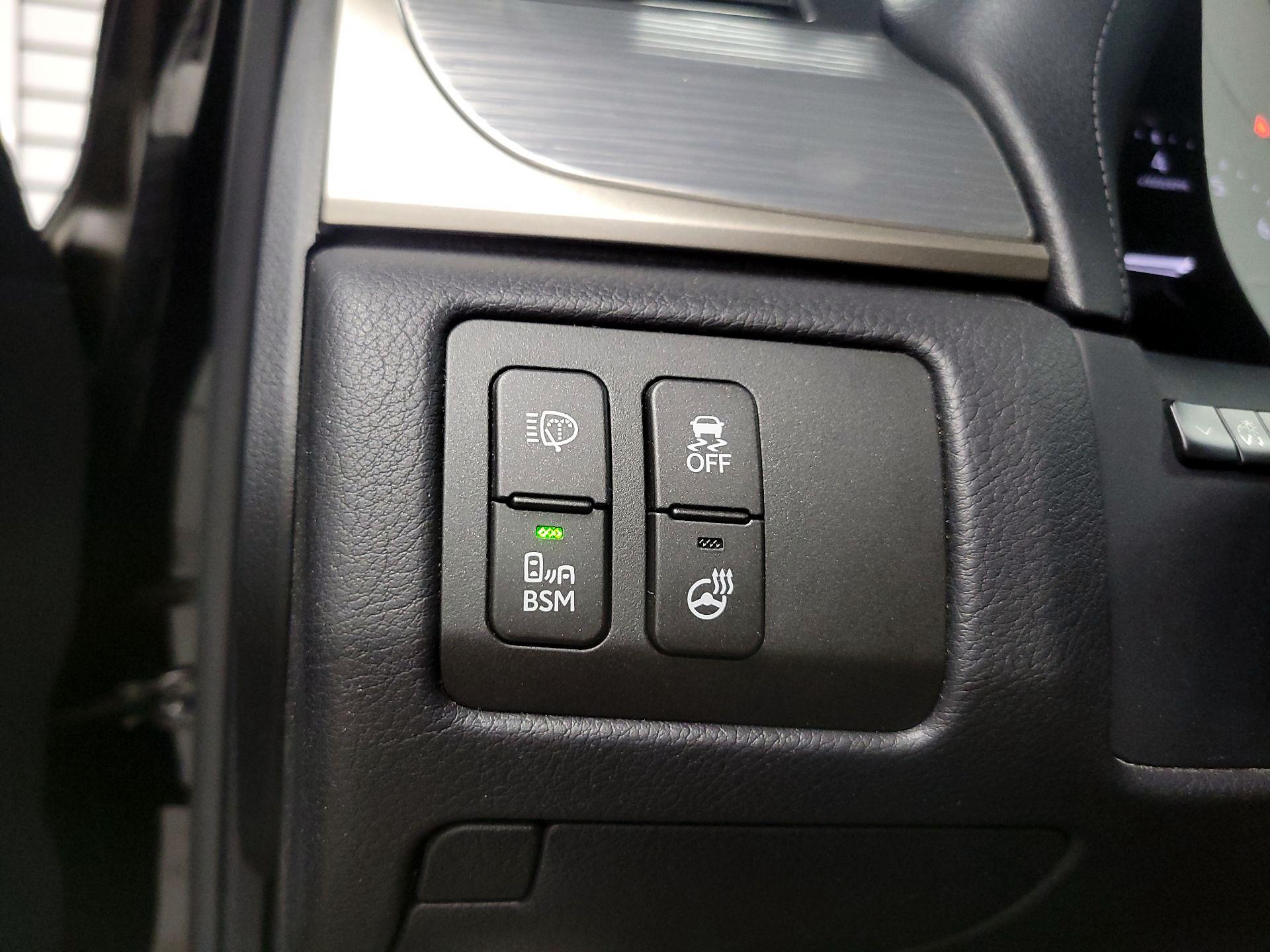 Thumbnail: 2015 Lexus GS - 13