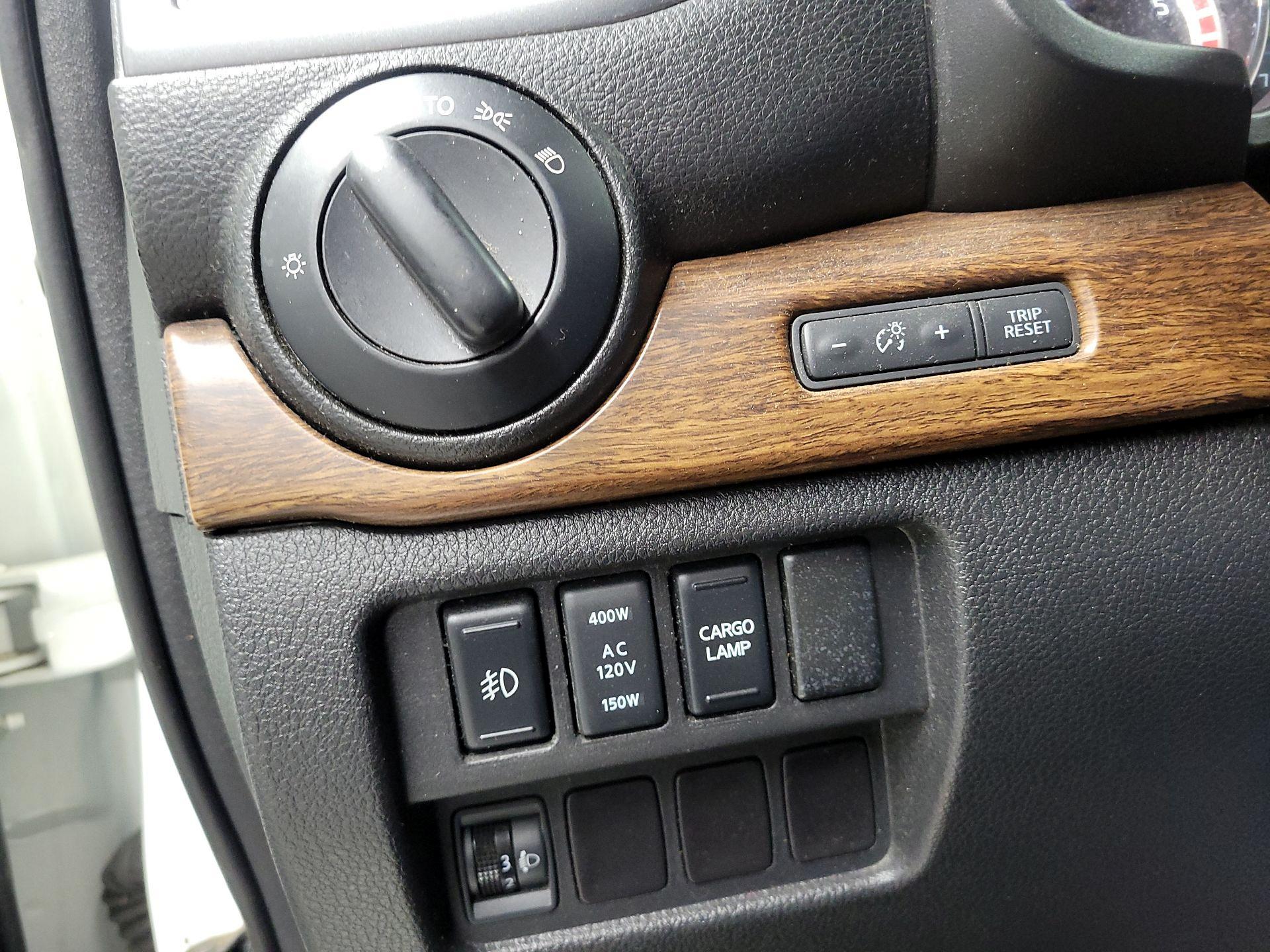 Thumbnail: 2016 Nissan Titan - 13