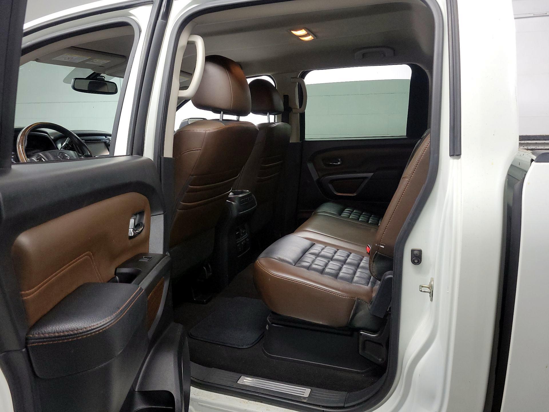 Thumbnail: 2016 Nissan Titan - 19