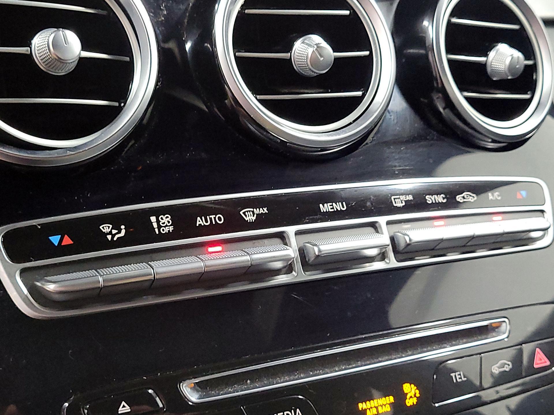 Thumbnail: 2018 Mercedes-Benz C-Class - 16