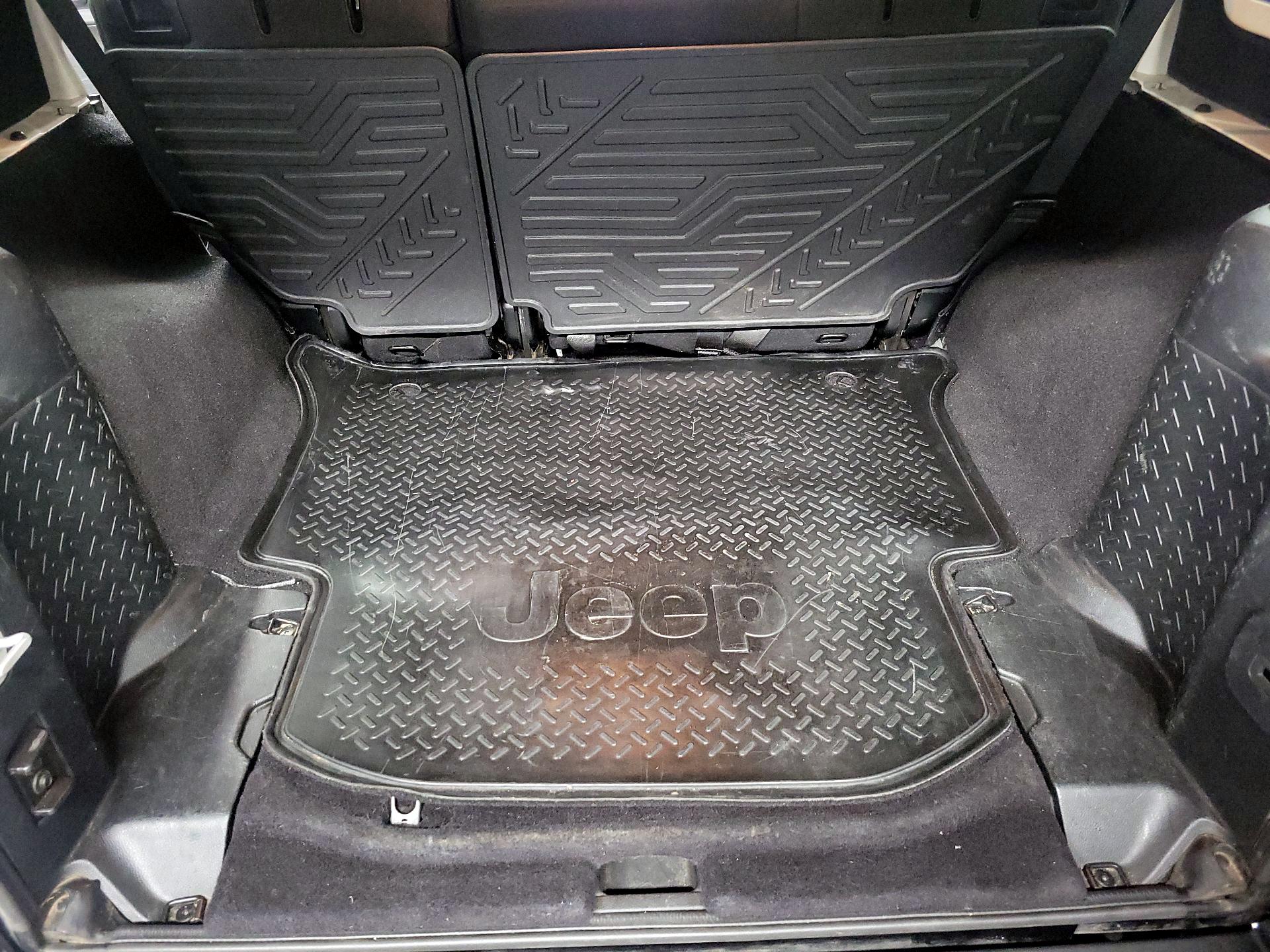 Thumbnail: 2018 Jeep Wrangler - 18